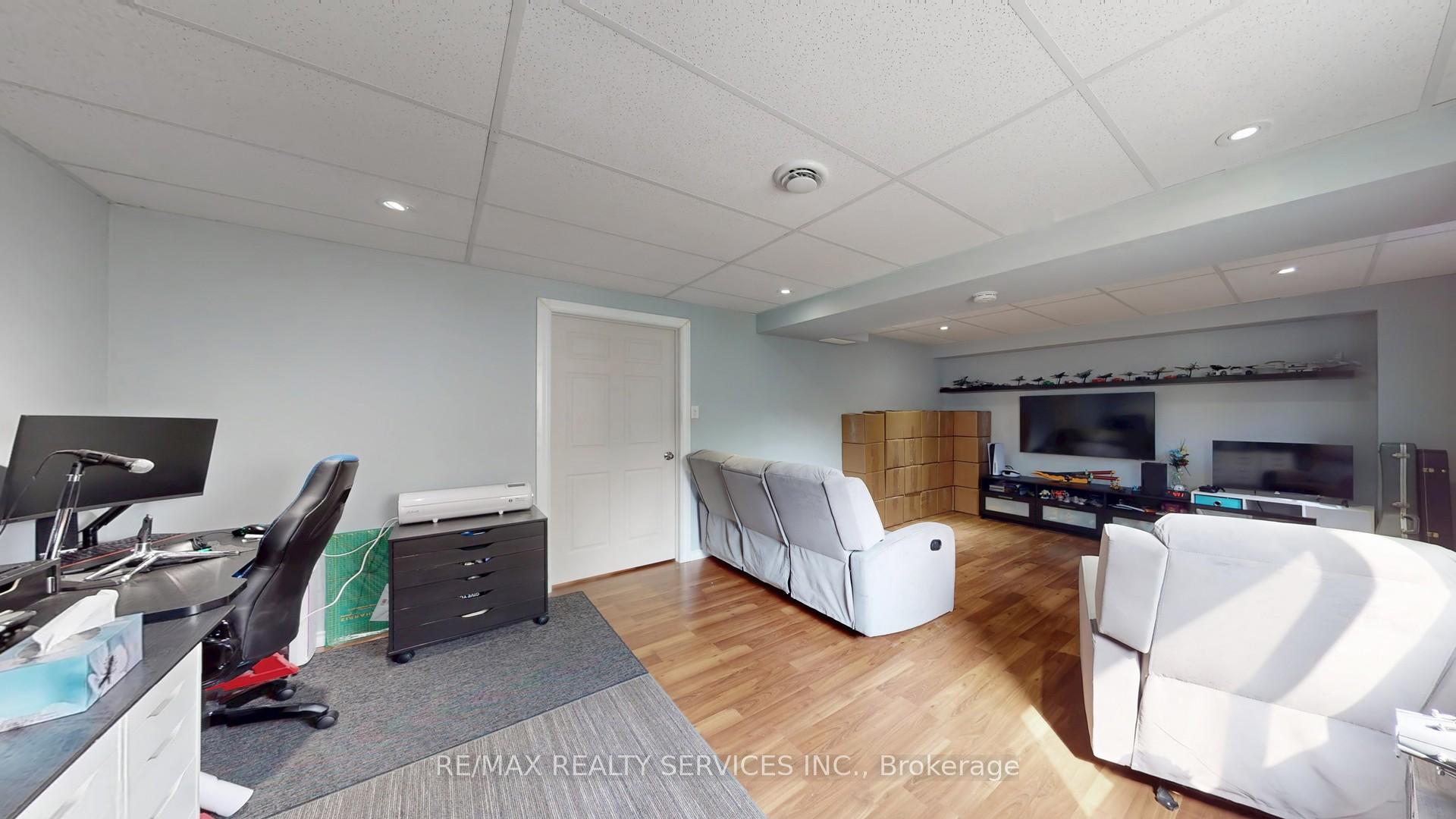 Photo 44 of 46 Gainsborough Road, Brampton, Northgate — HOMEH