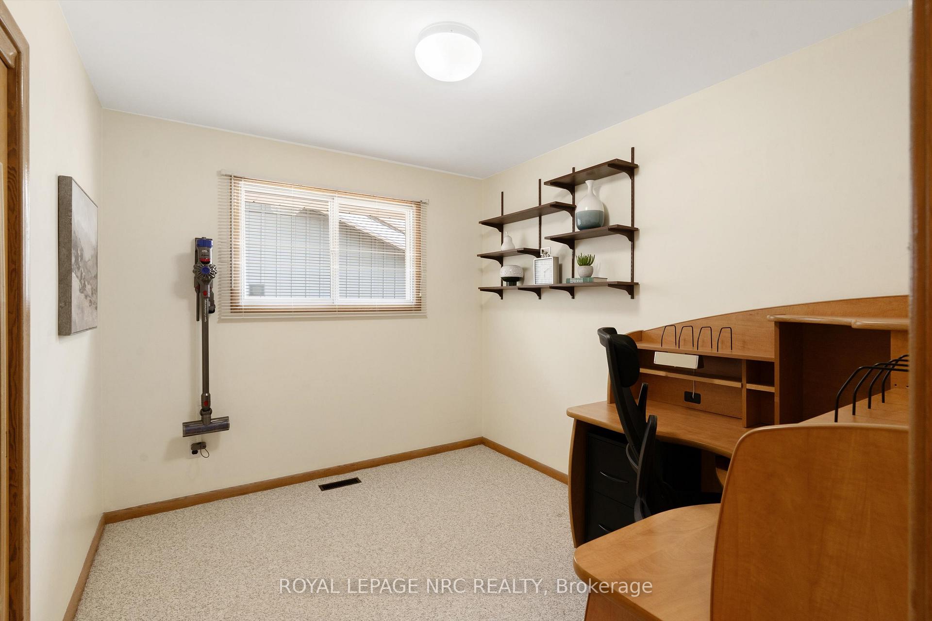 Photo 16 of 47 Parnell Road, St. Catharines, Vine/Linwell — HOMEH