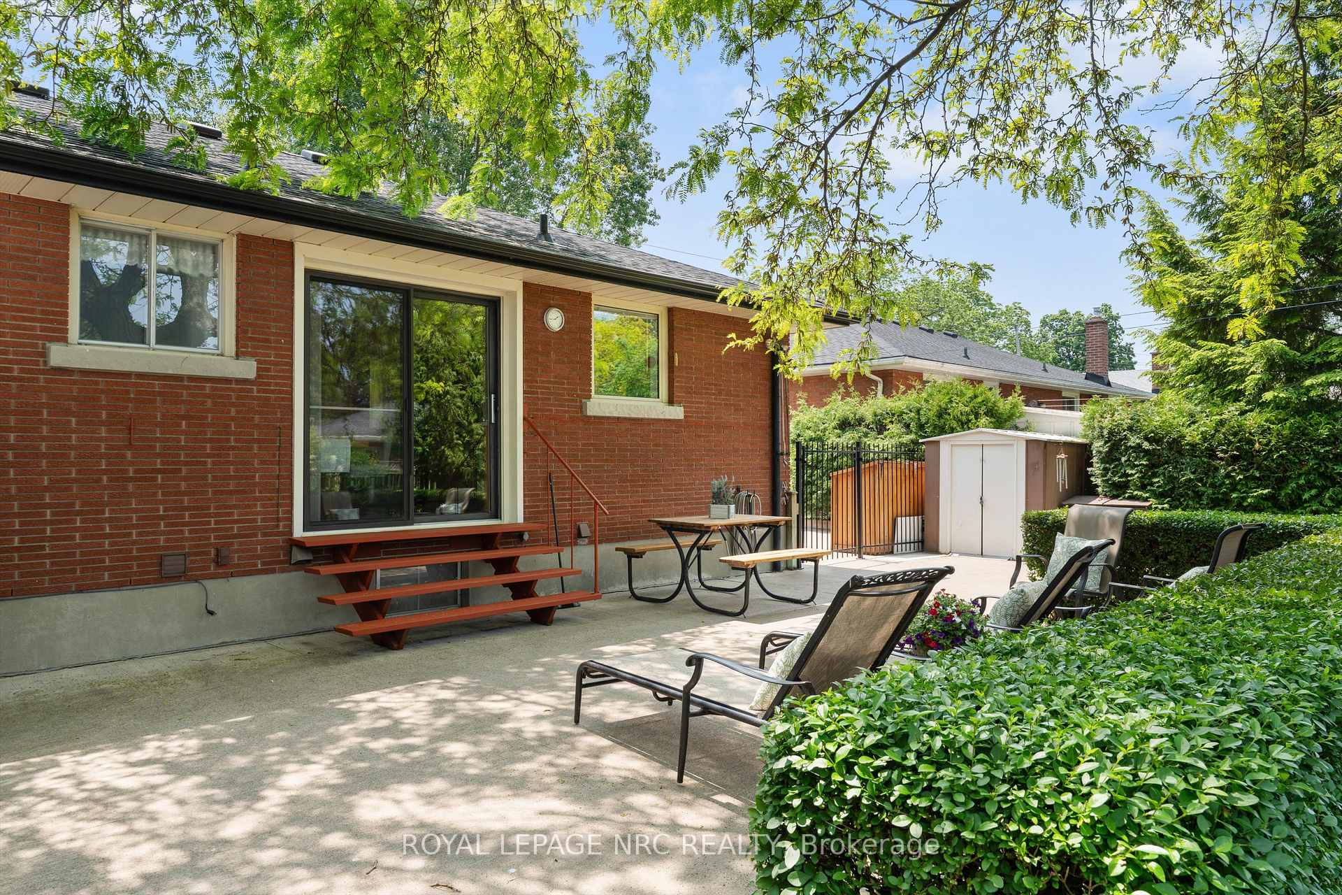 Photo 35 of 47 Parnell Road, St. Catharines, Vine/Linwell — HOMEH