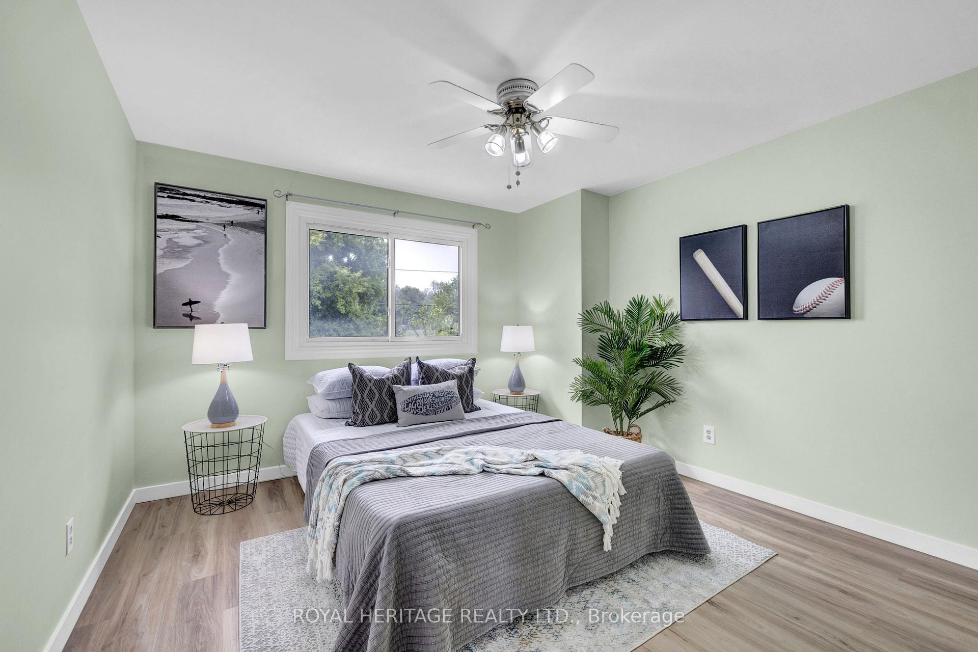 Photo 21 of 557 Berwick Crescent, Oshawa, McLaughlin — HOMEH