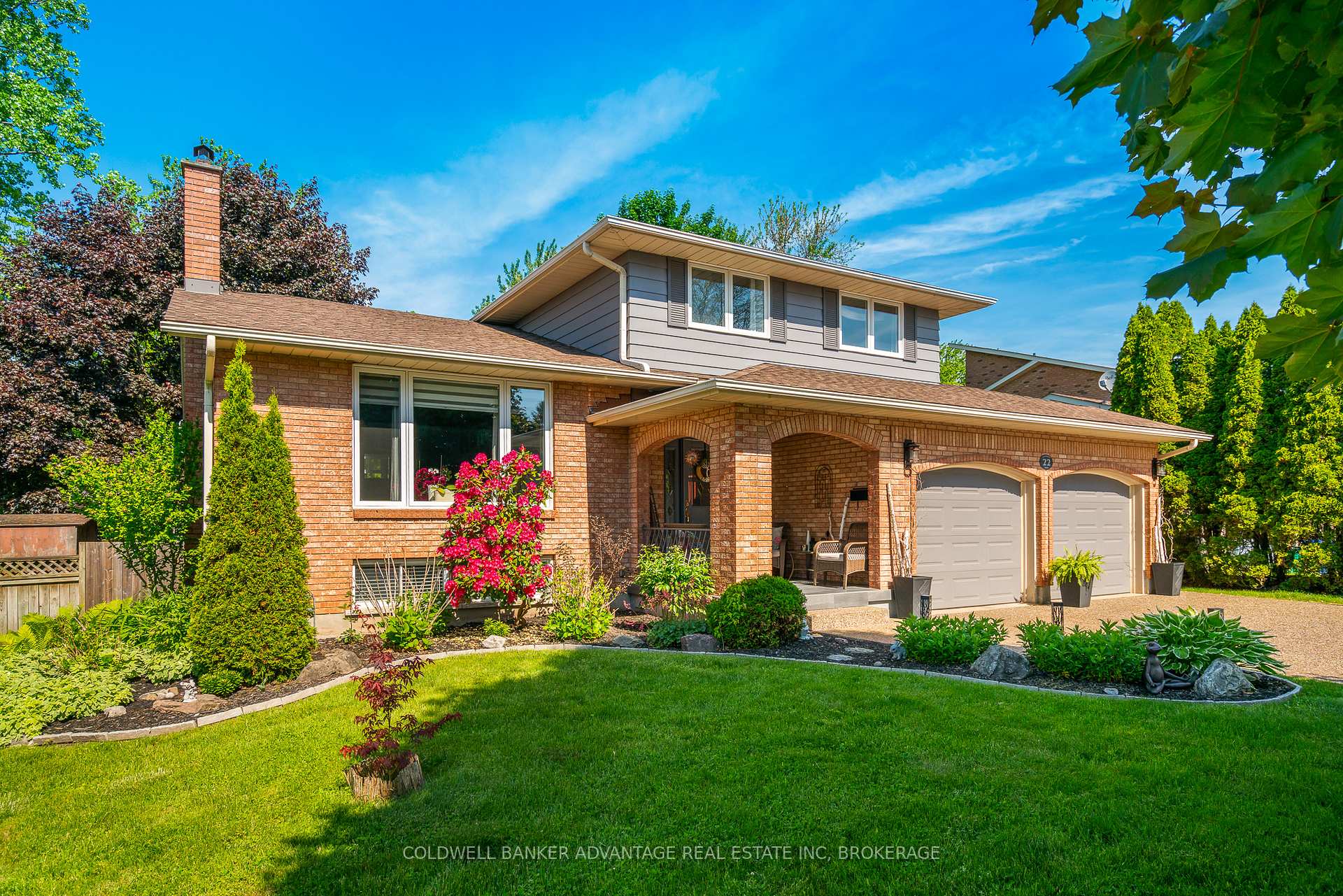 Photo 1 of 22 Vinemount Drive, Pelham, Fonthill — HOMEH