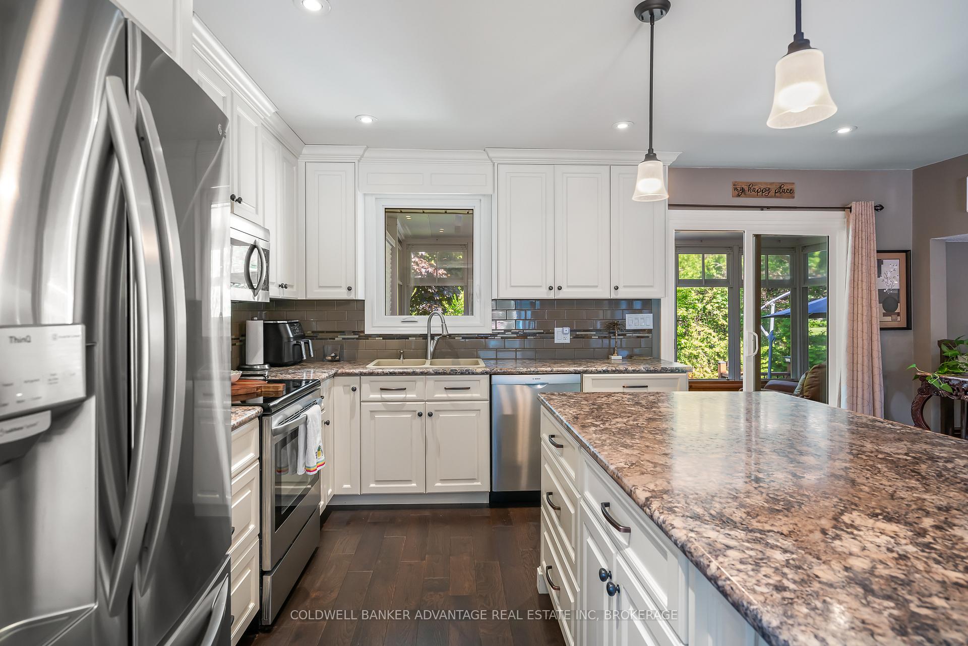 Photo 22 of 22 Vinemount Drive, Pelham, Fonthill — HOMEH