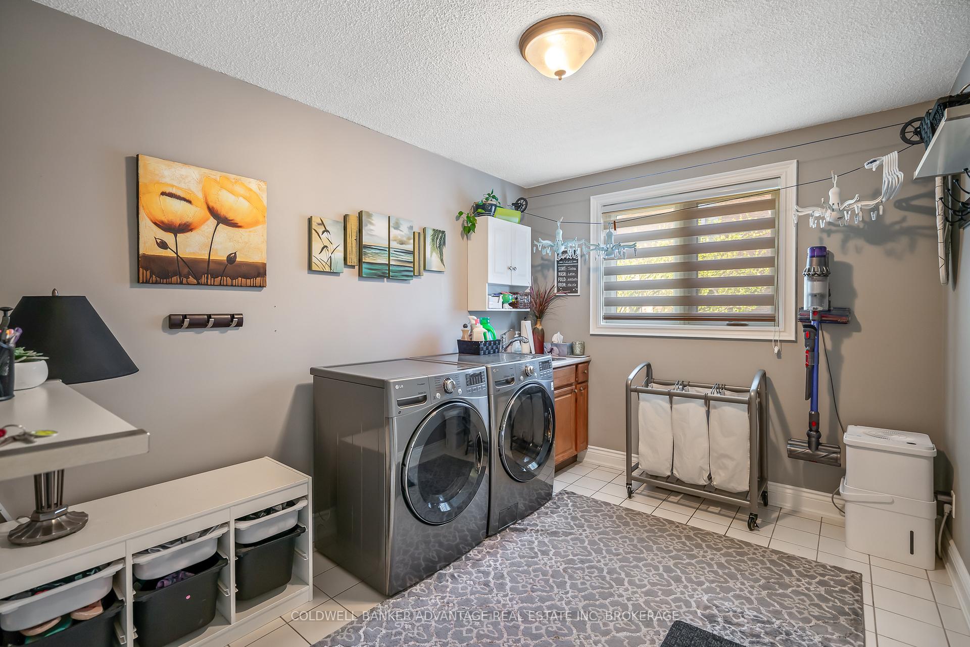 Photo 25 of 22 Vinemount Drive, Pelham, Fonthill — HOMEH
