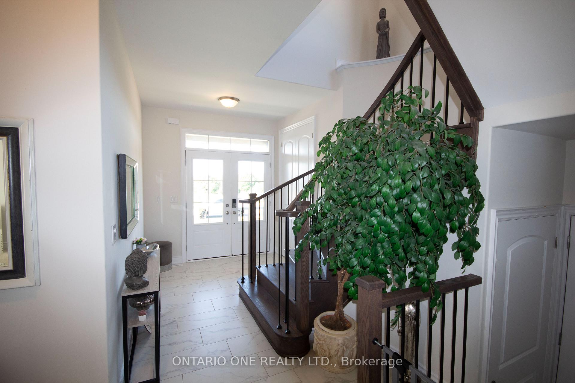 Photo 5 of 3129 Orion Boulevard, Orillia — HOMEH
