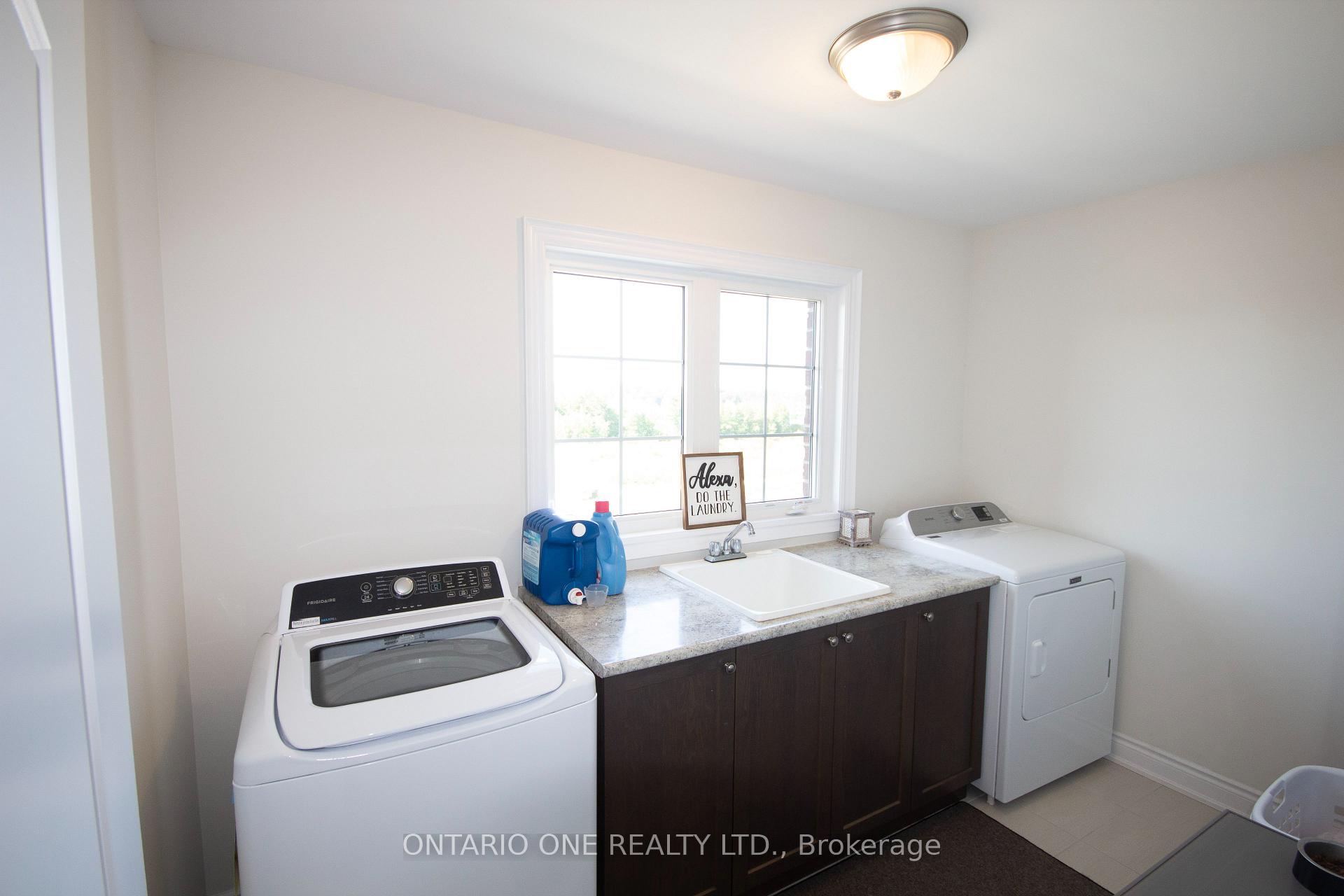 Photo 14 of 3129 Orion Boulevard, Orillia — HOMEH