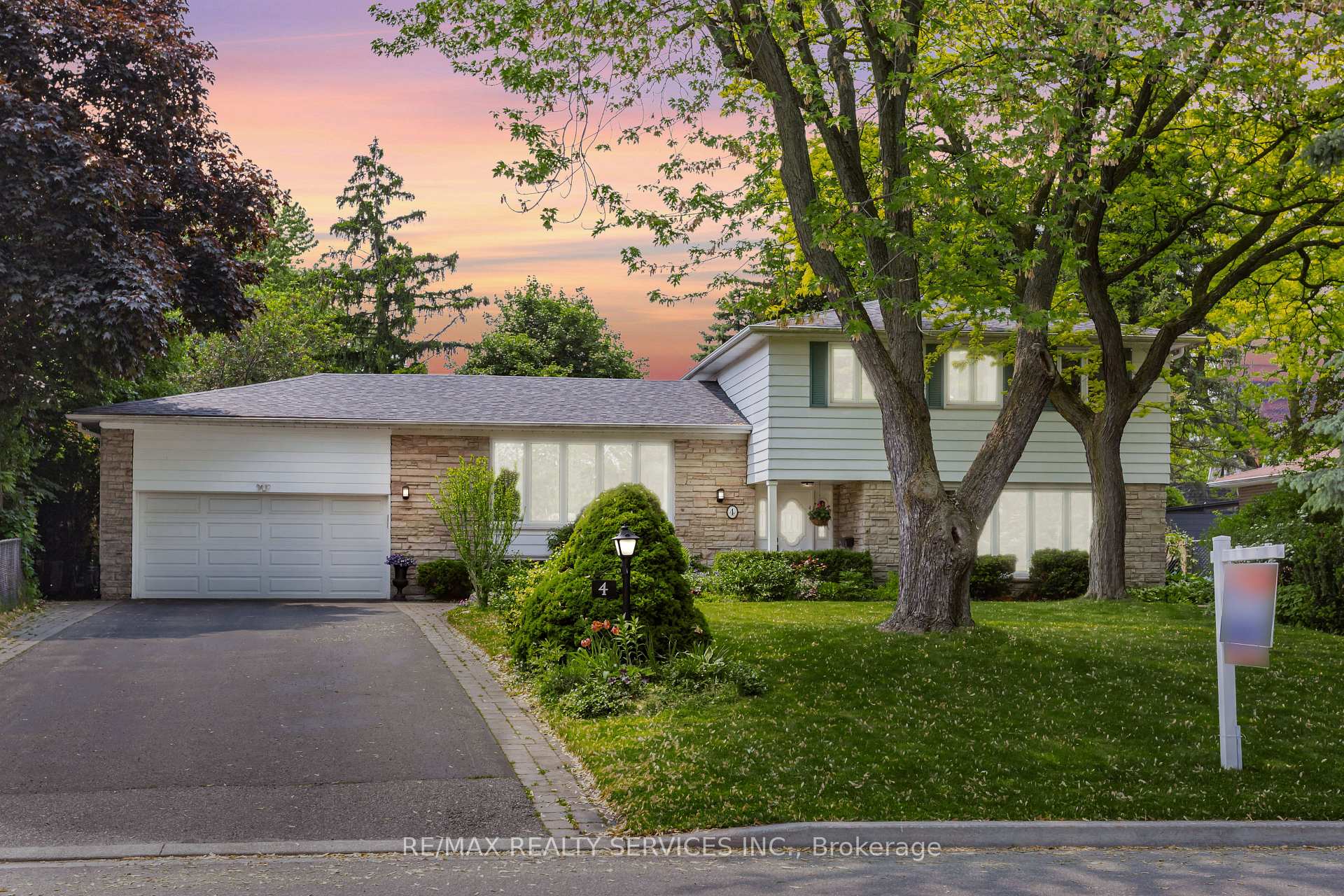 Photo 35 of 4 Richmond Drive, Brampton, Brampton East — HOMEH