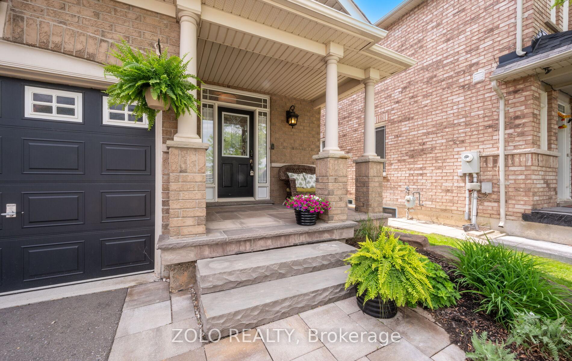 Photo 2 of 13 Putnam Drive, Brampton, Fletcher's Meadow — HOMEH