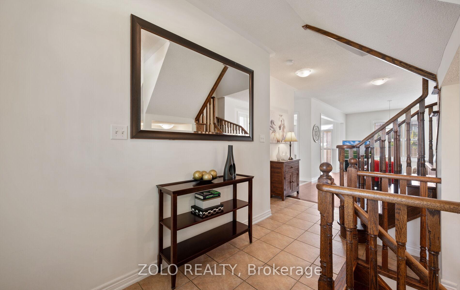 Photo 5 of 13 Putnam Drive, Brampton, Fletcher's Meadow — HOMEH
