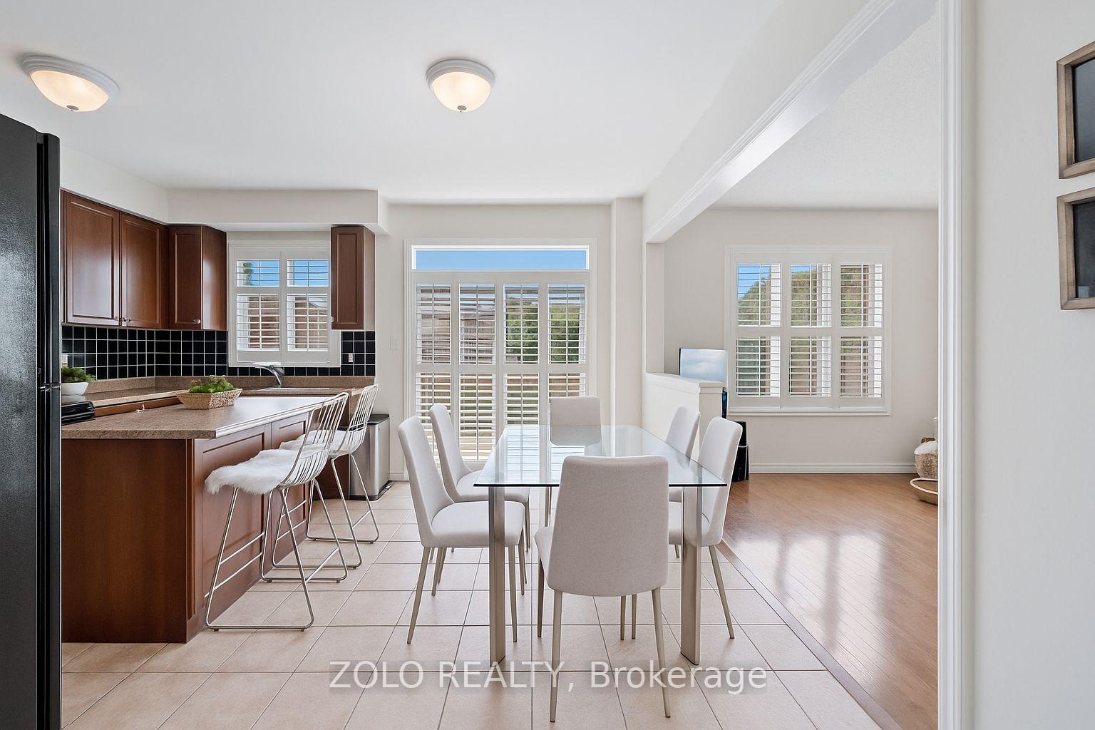 Photo 10 of 13 Putnam Drive, Brampton, Fletcher's Meadow — HOMEH