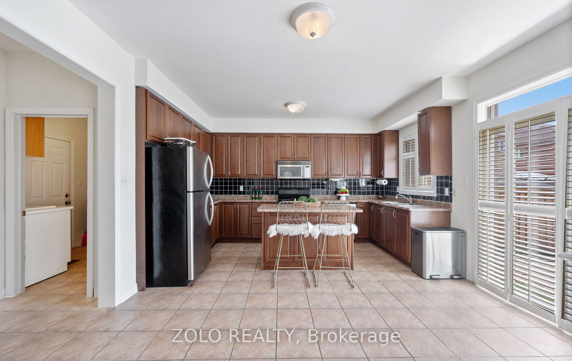 Photo 13 of 13 Putnam Drive, Brampton, Fletcher's Meadow — HOMEH