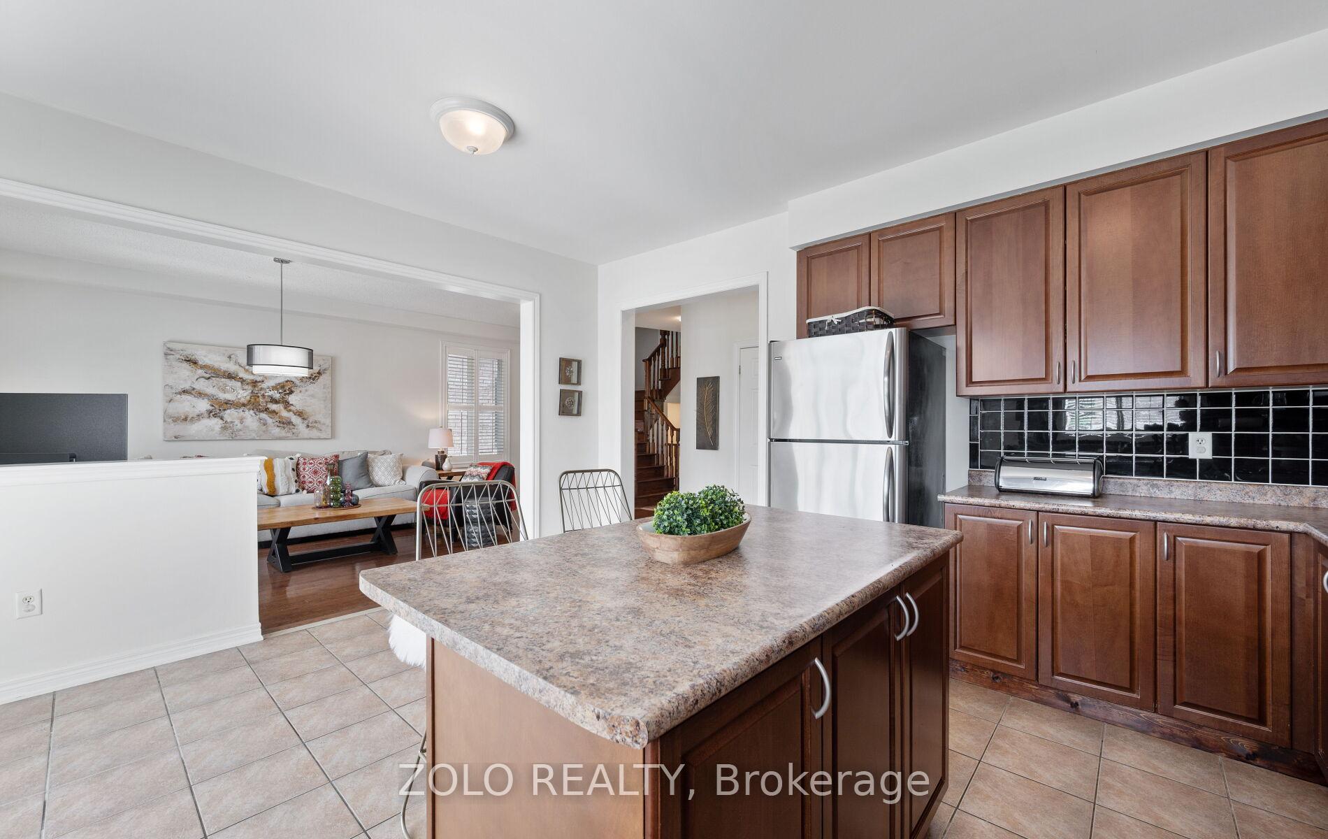 Photo 22 of 13 Putnam Drive, Brampton, Fletcher's Meadow — HOMEH