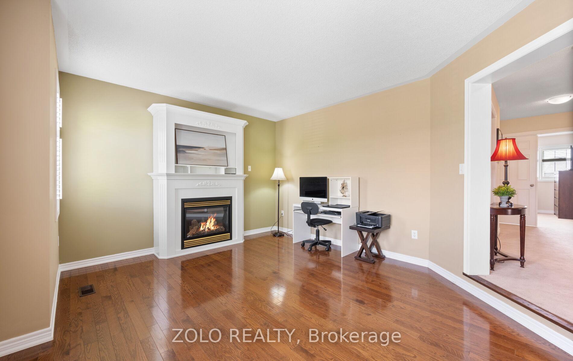 Photo 32 of 13 Putnam Drive, Brampton, Fletcher's Meadow — HOMEH