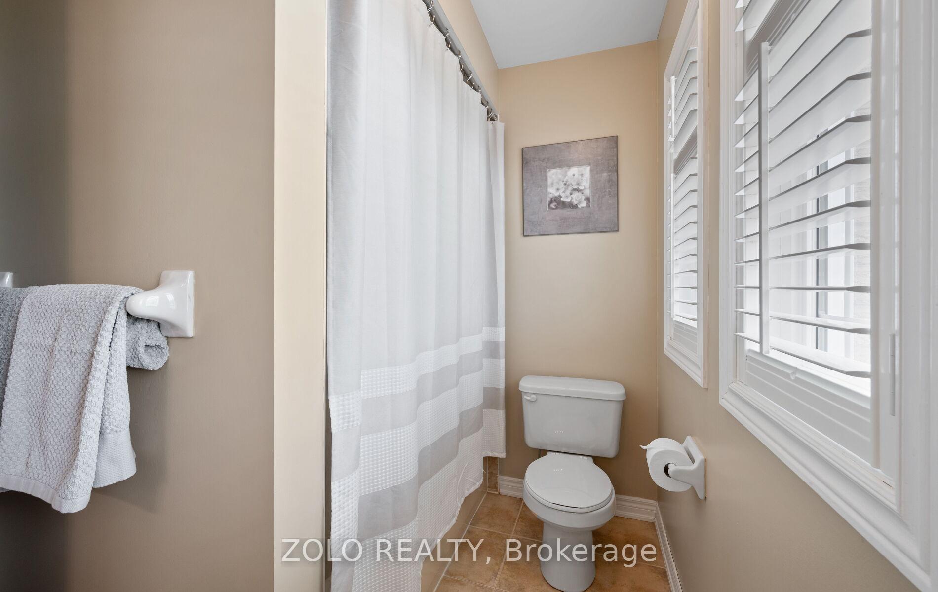 Photo 45 of 13 Putnam Drive, Brampton, Fletcher's Meadow — HOMEH