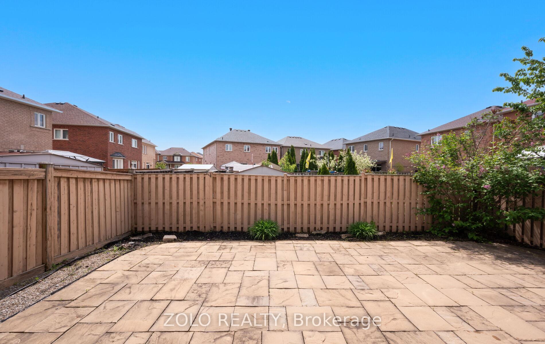 Photo 48 of 13 Putnam Drive, Brampton, Fletcher's Meadow — HOMEH