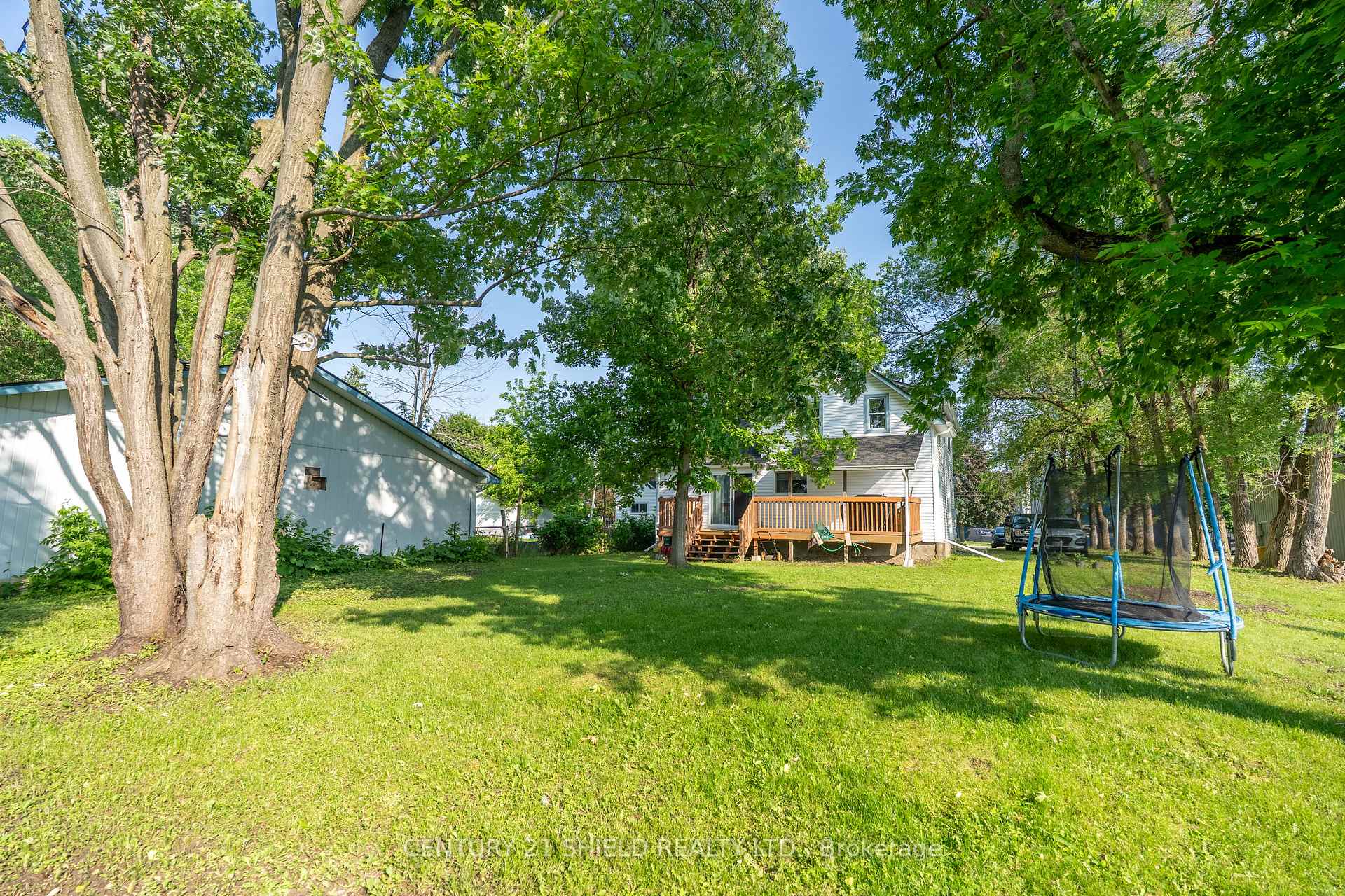 Photo 16 of 907 2nd Street W, Cornwall — HOMEH