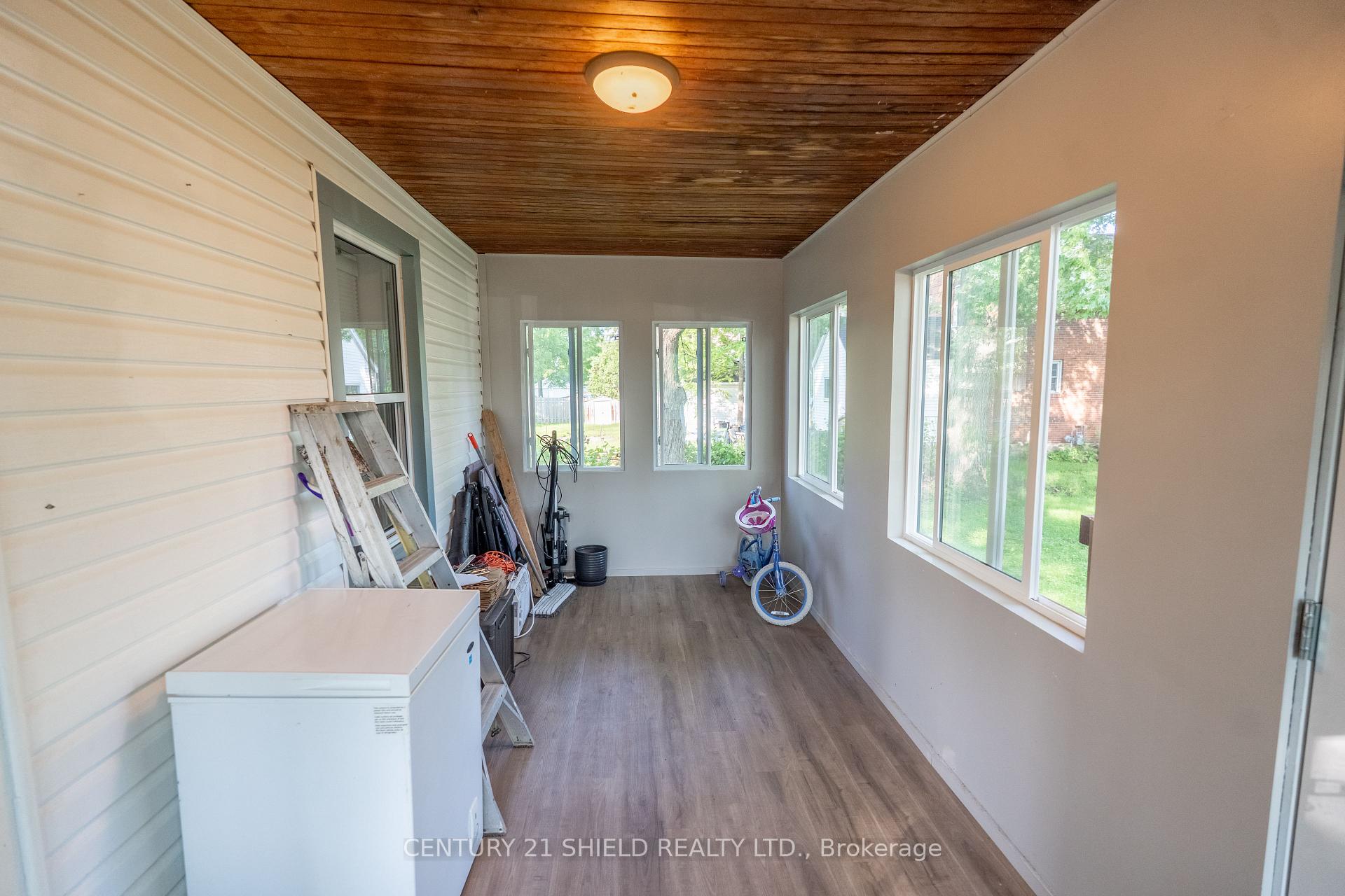 Photo 8 of 907 2nd Street W, Cornwall — HOMEH