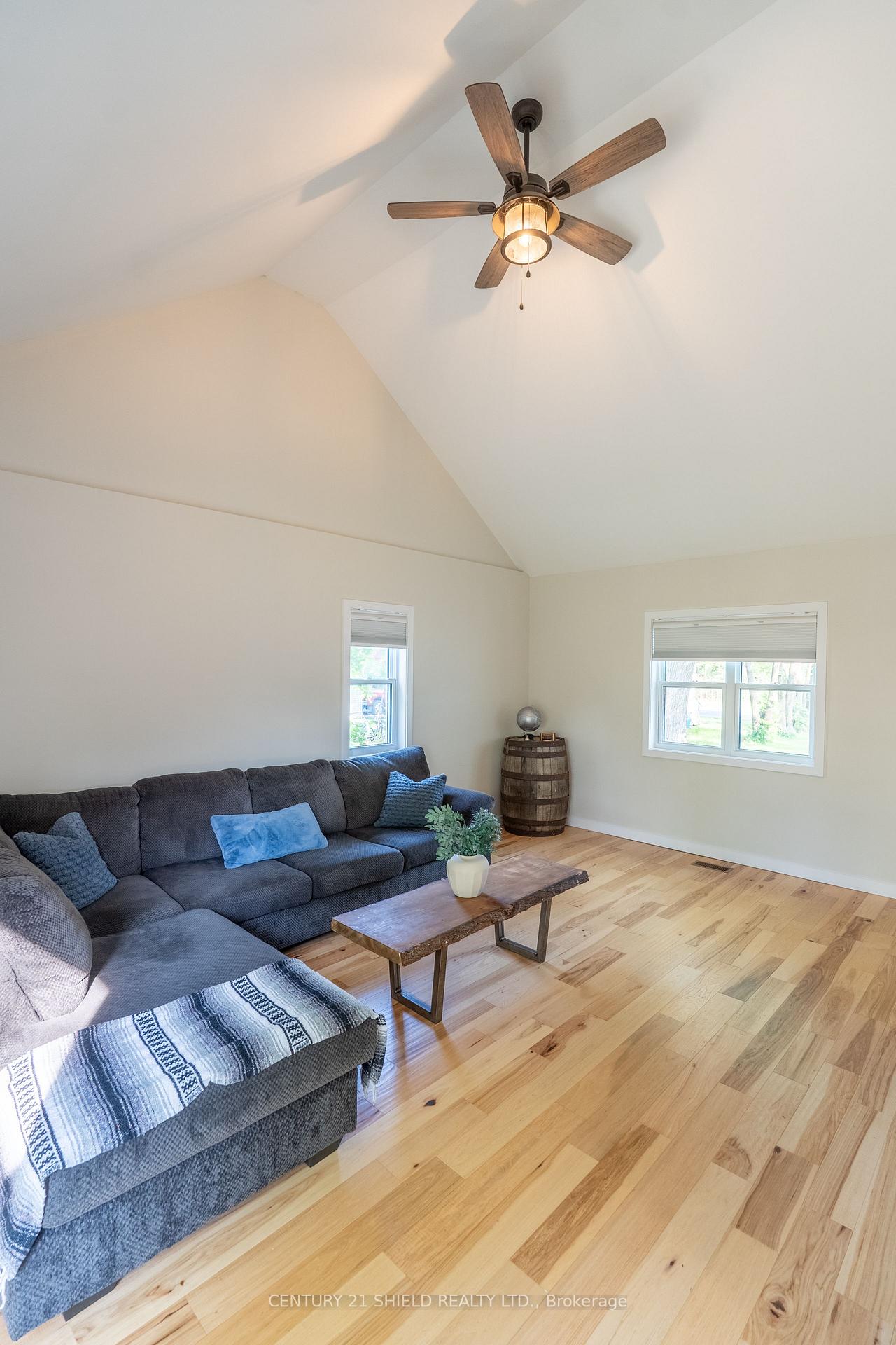 Photo 6 of 907 2nd Street W, Cornwall — HOMEH