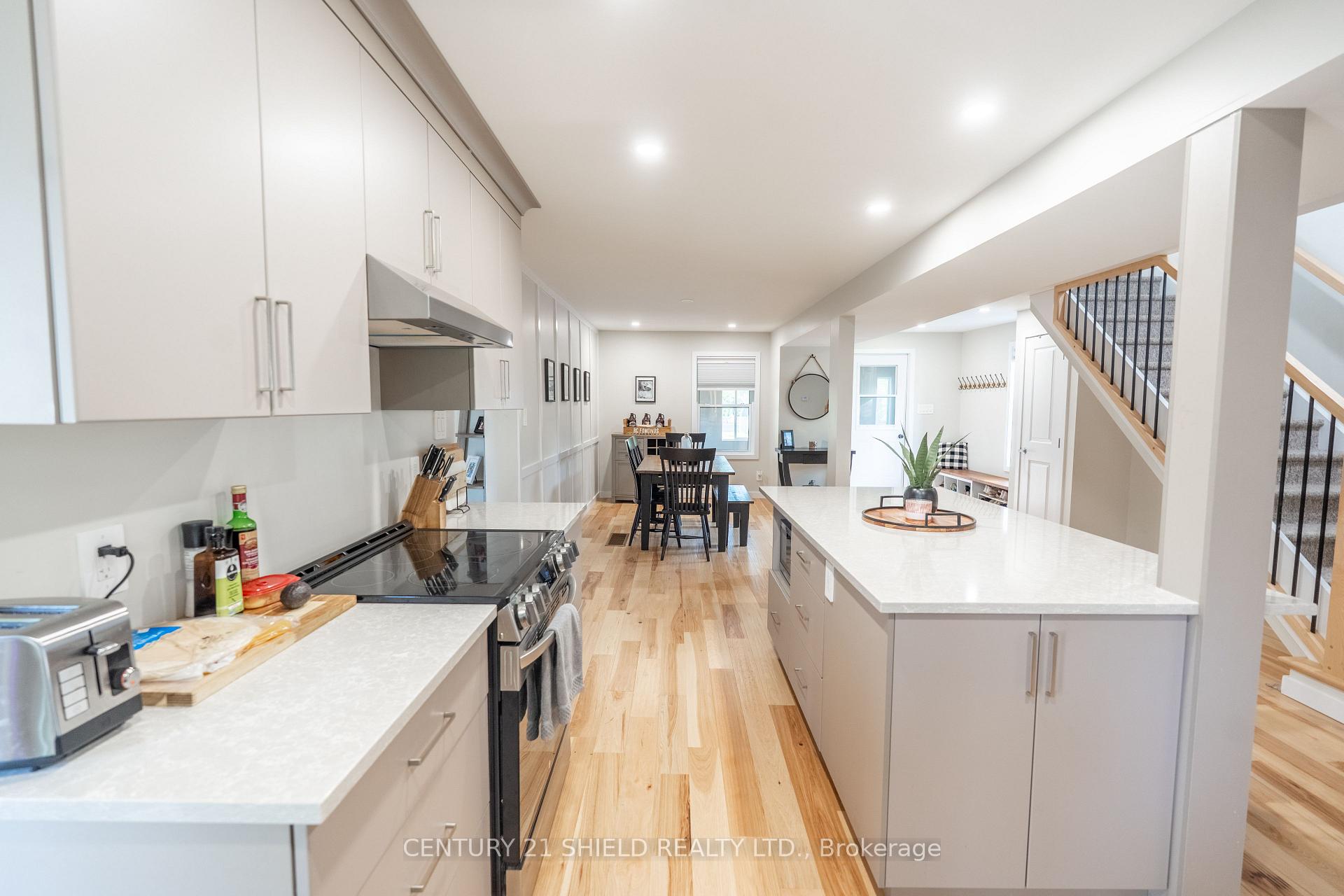 Photo 28 of 907 2nd Street W, Cornwall — HOMEH