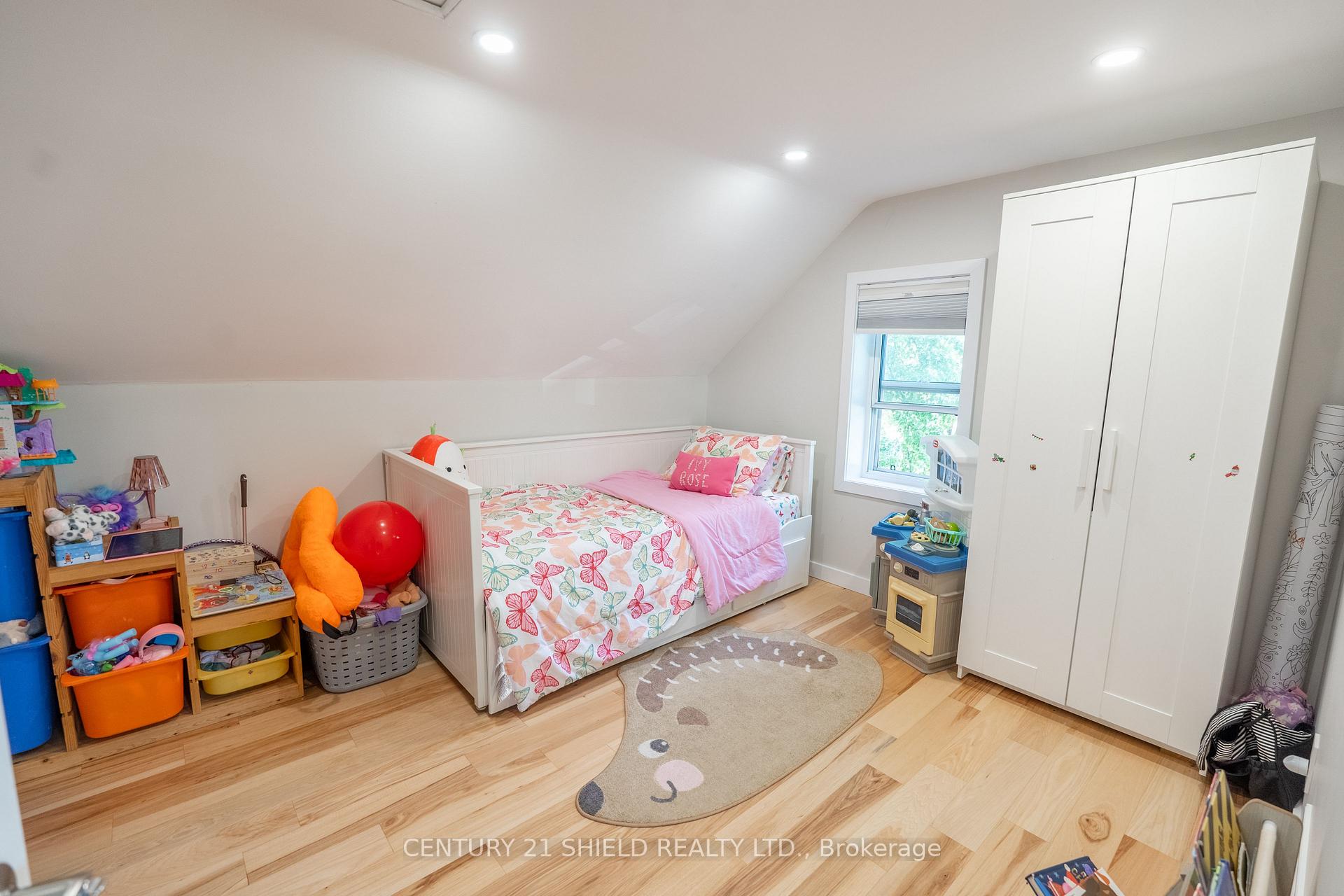Photo 26 of 907 2nd Street W, Cornwall — HOMEH