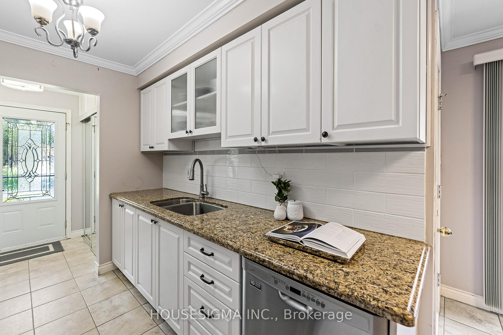 Photo 15 of 73 Athenia Drive, Hamilton, Stoney Creek Mountain — HOMEH