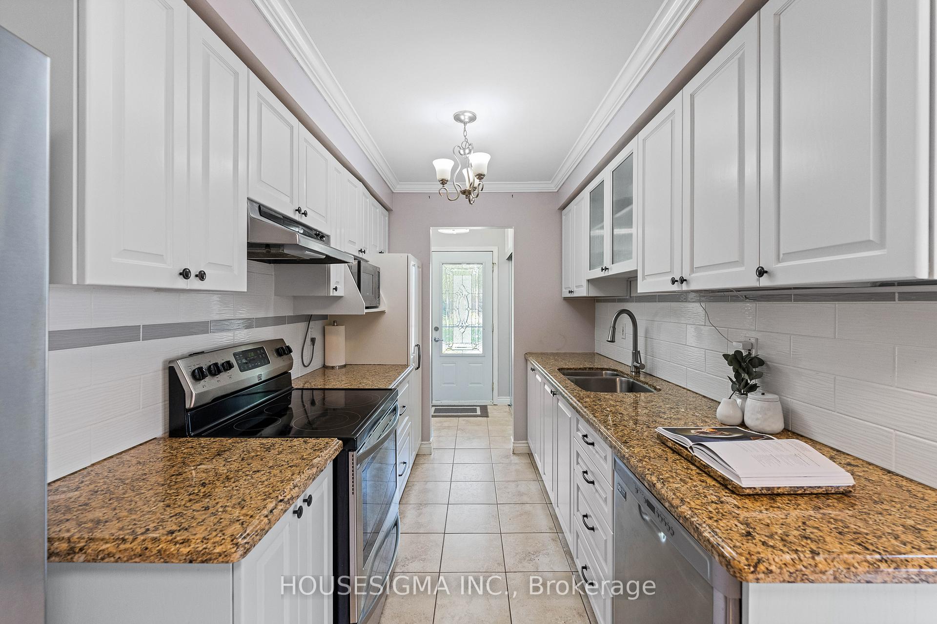 Photo 13 of 73 Athenia Drive, Hamilton, Stoney Creek Mountain — HOMEH