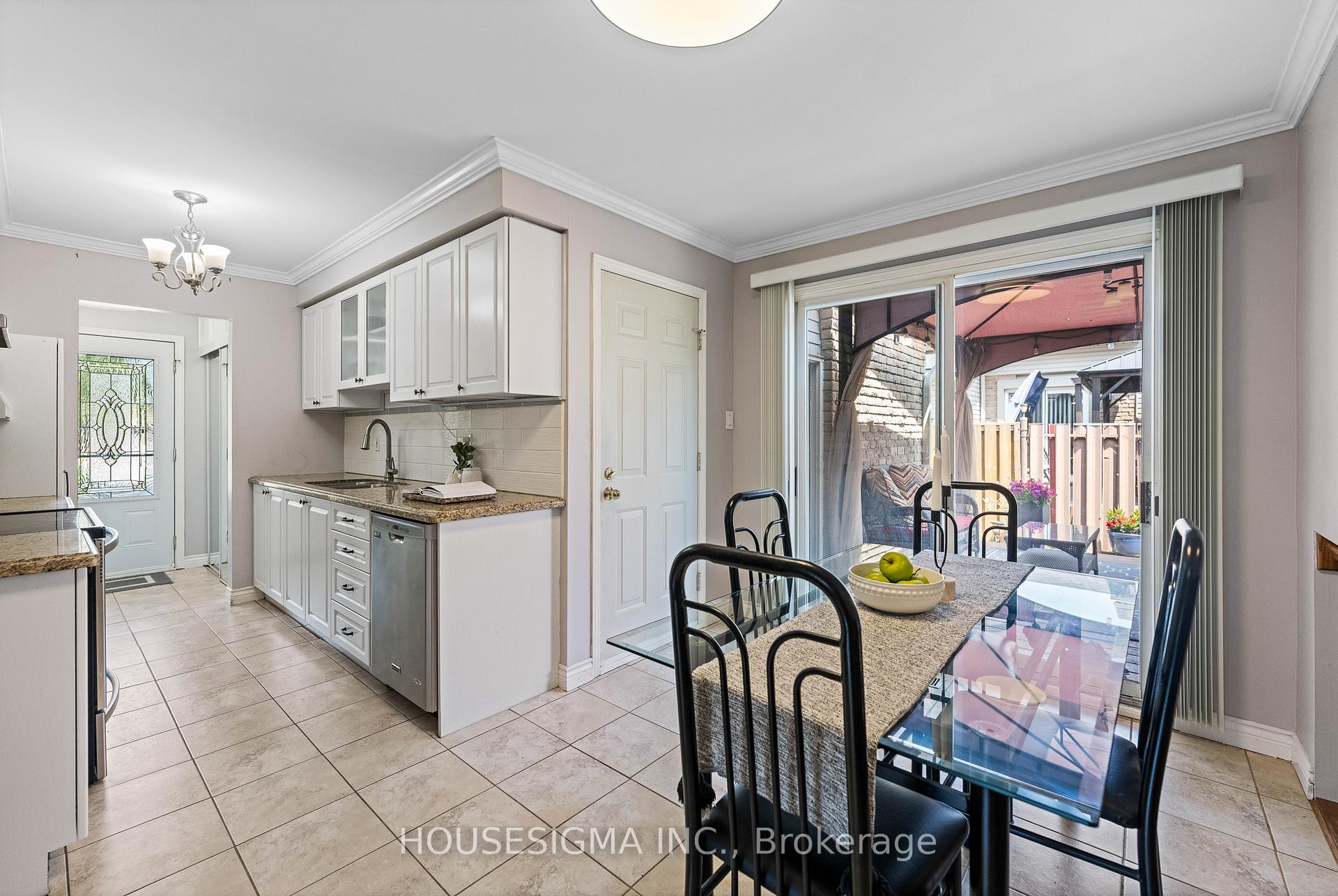 Photo 9 of 73 Athenia Drive, Hamilton, Stoney Creek Mountain — HOMEH