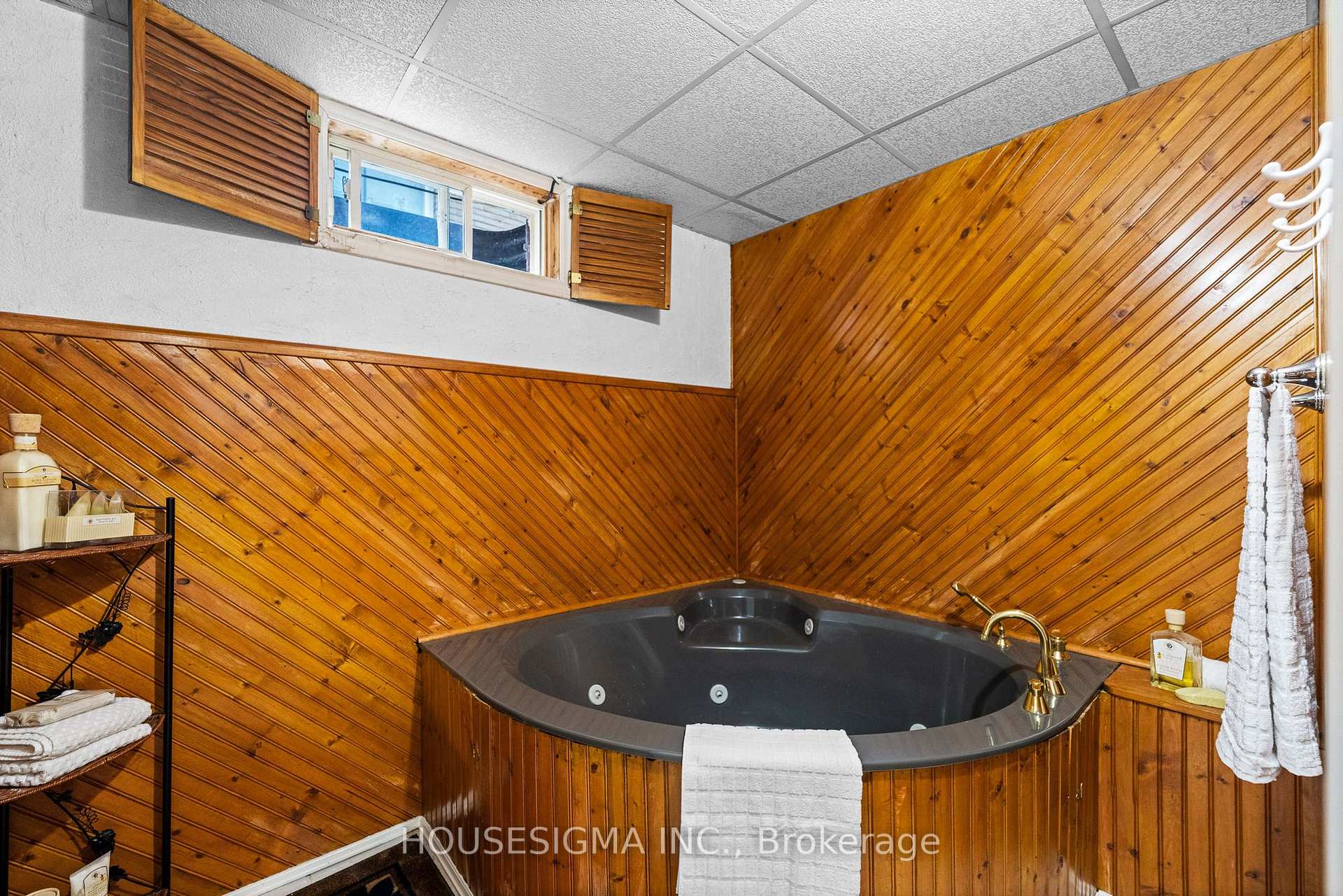 Photo 31 of 73 Athenia Drive, Hamilton, Stoney Creek Mountain — HOMEH