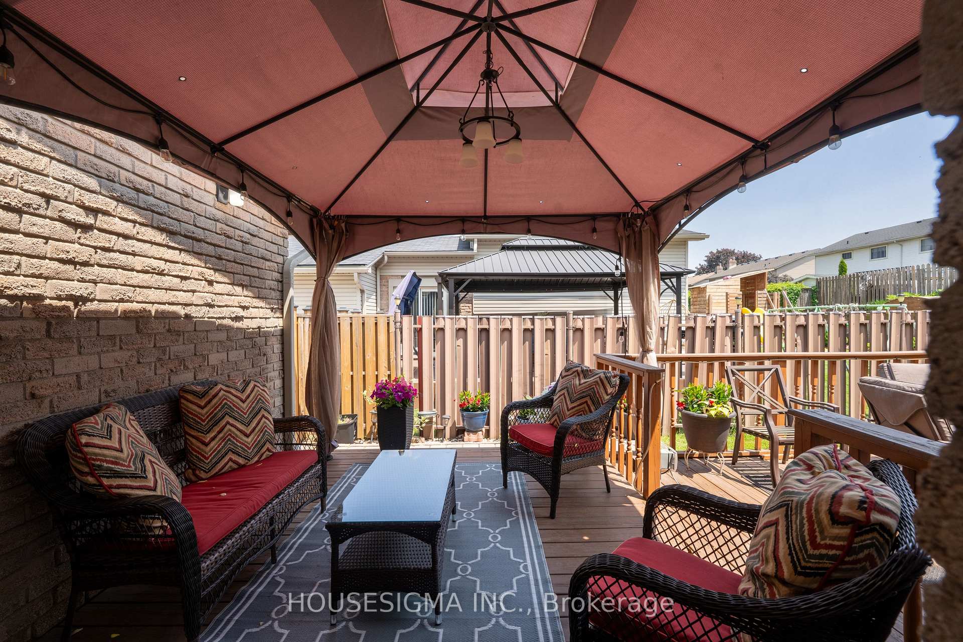 Photo 37 of 73 Athenia Drive, Hamilton, Stoney Creek Mountain — HOMEH