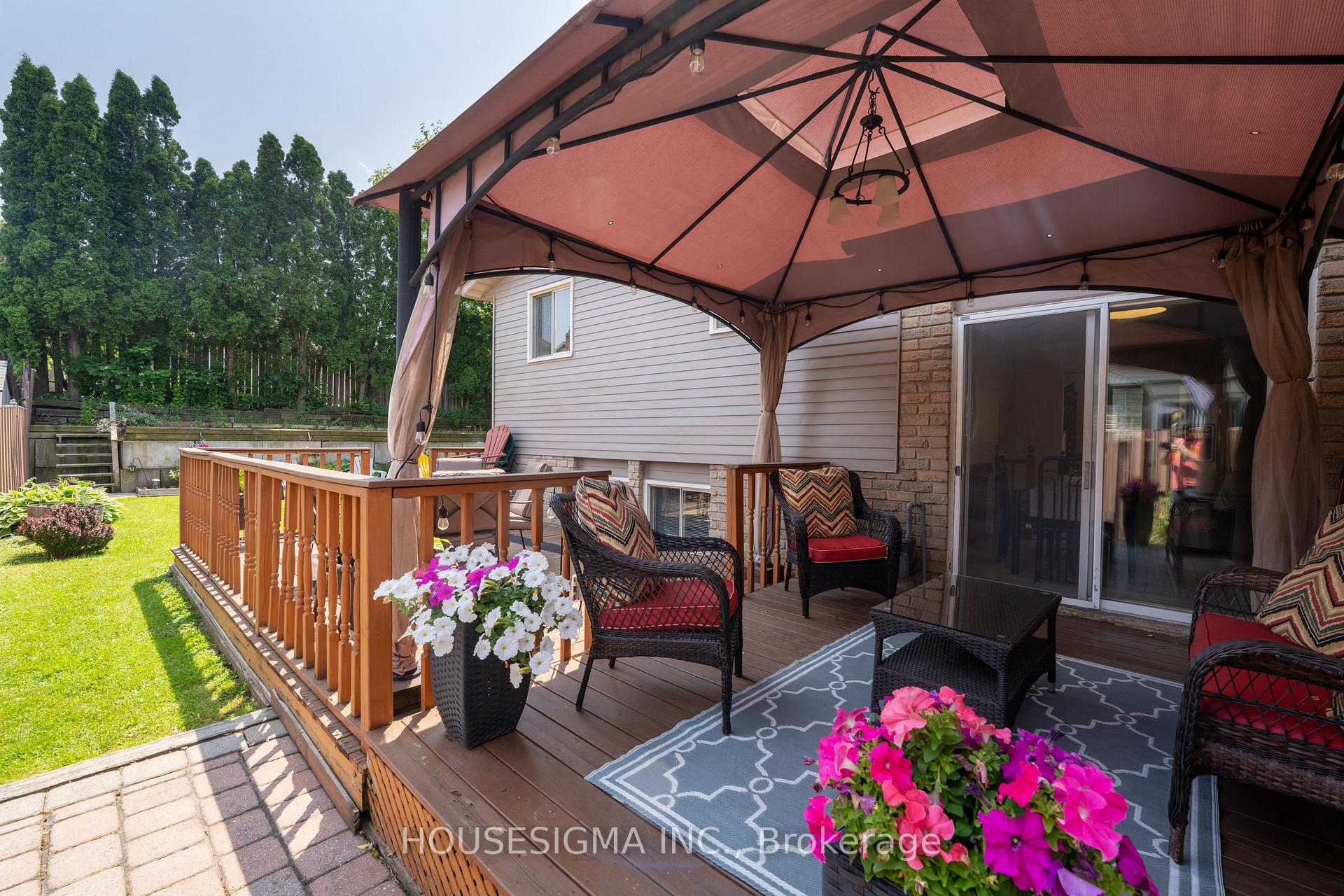 Photo 35 of 73 Athenia Drive, Hamilton, Stoney Creek Mountain — HOMEH