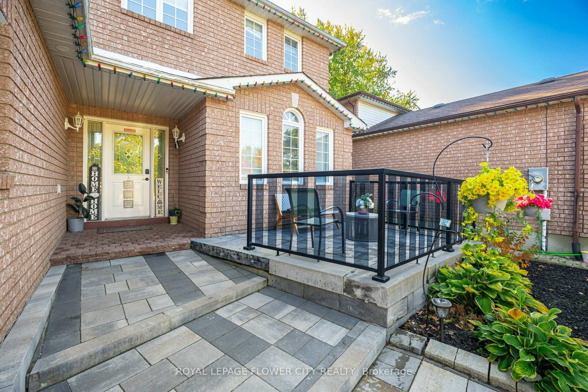 Photo 3 of 35 Jones Drive, Barrie, Grove East — HOMEH