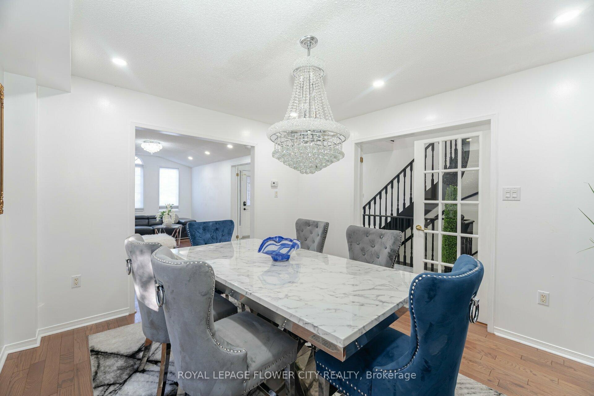 Photo 18 of 35 Jones Drive, Barrie, Grove East — HOMEH