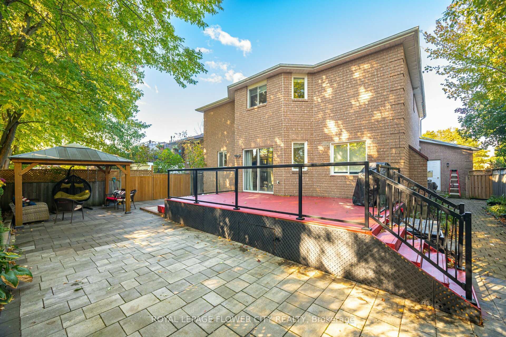 Photo 34 of 35 Jones Drive, Barrie, Grove East — HOMEH