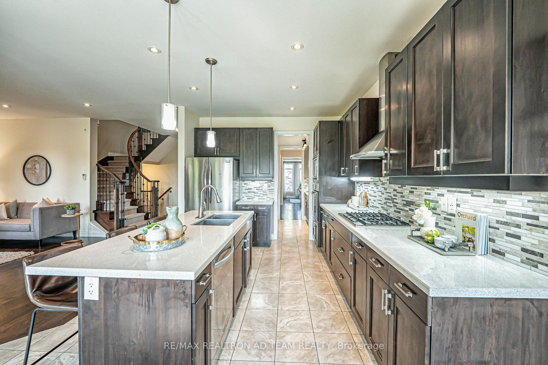 Photo 8 of 39 Beverton Crescent, Ajax, Northwest Ajax — HOMEH
