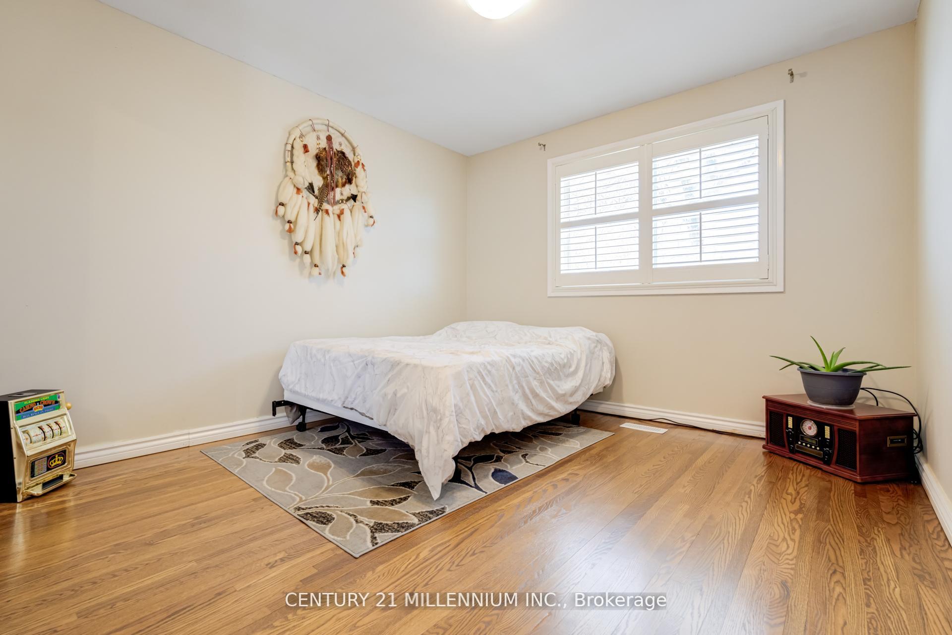 Photo 12 of 12 Parkend Avenue, Brampton, Brampton South — HOMEH