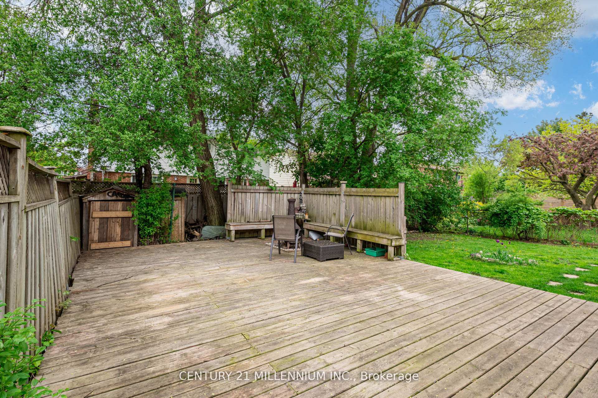 Photo 27 of 12 Parkend Avenue, Brampton, Brampton South — HOMEH