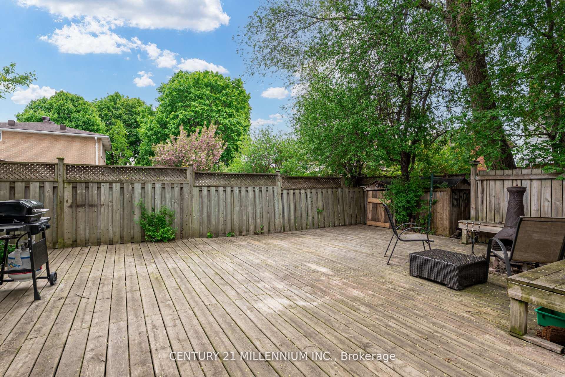 Photo 32 of 12 Parkend Avenue, Brampton, Brampton South — HOMEH