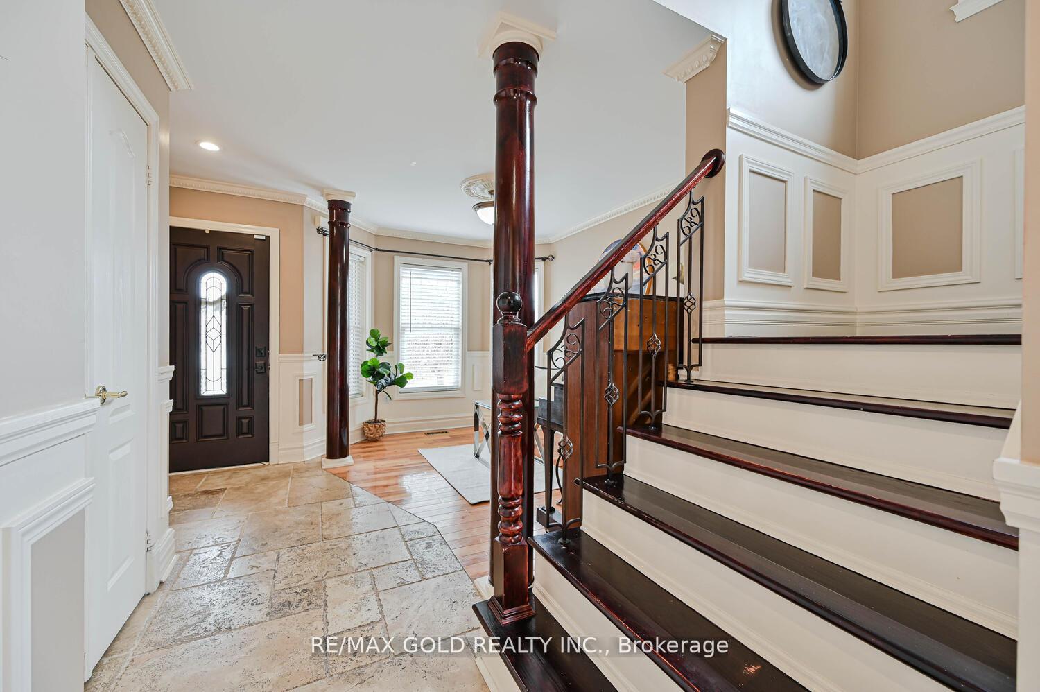 Photo 19 of 22 Sweetwood Circle, Brampton, Fletcher's Meadow — HOMEH