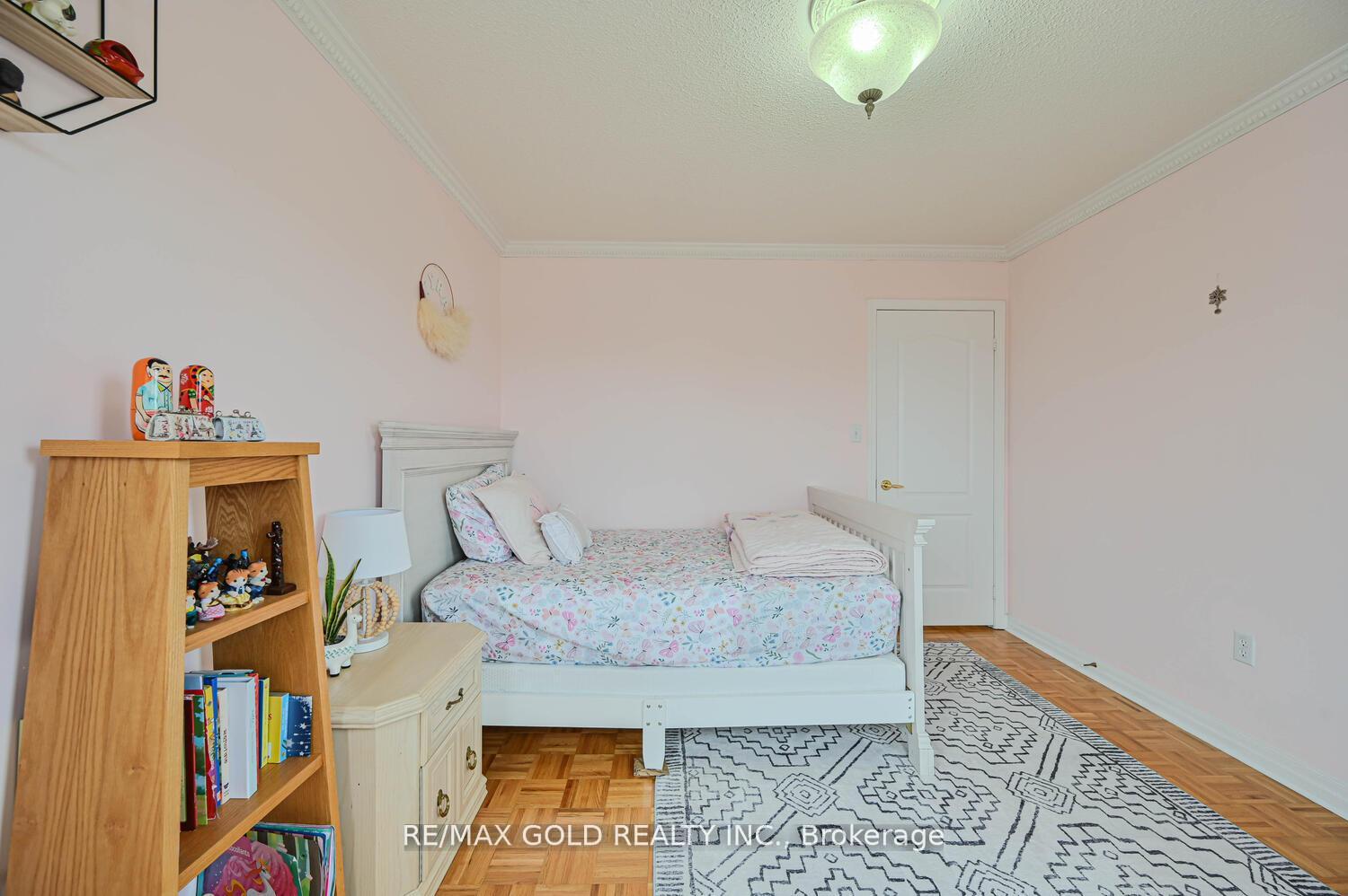 Photo 25 of 22 Sweetwood Circle, Brampton, Fletcher's Meadow — HOMEH