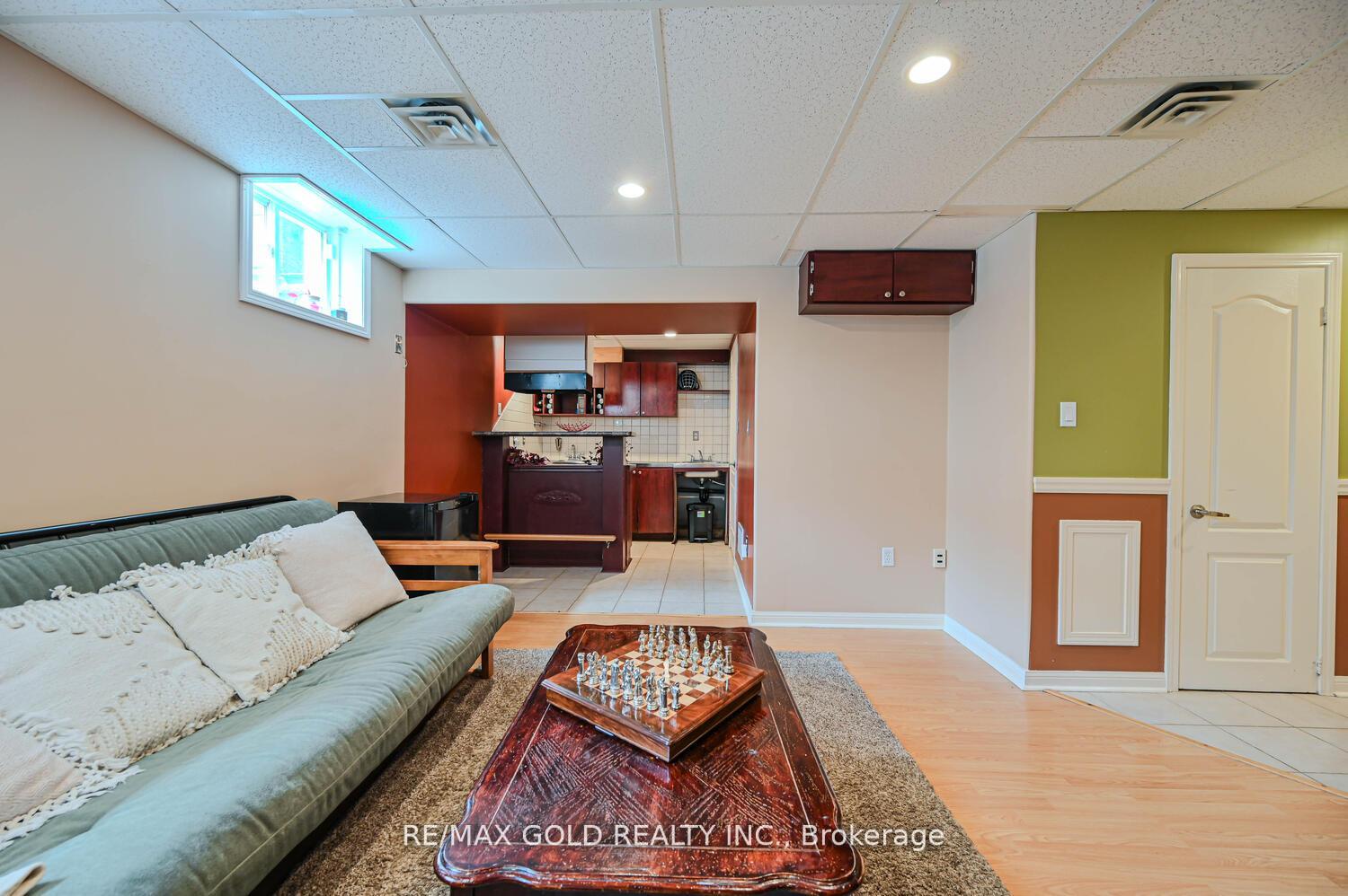 Photo 28 of 22 Sweetwood Circle, Brampton, Fletcher's Meadow — HOMEH