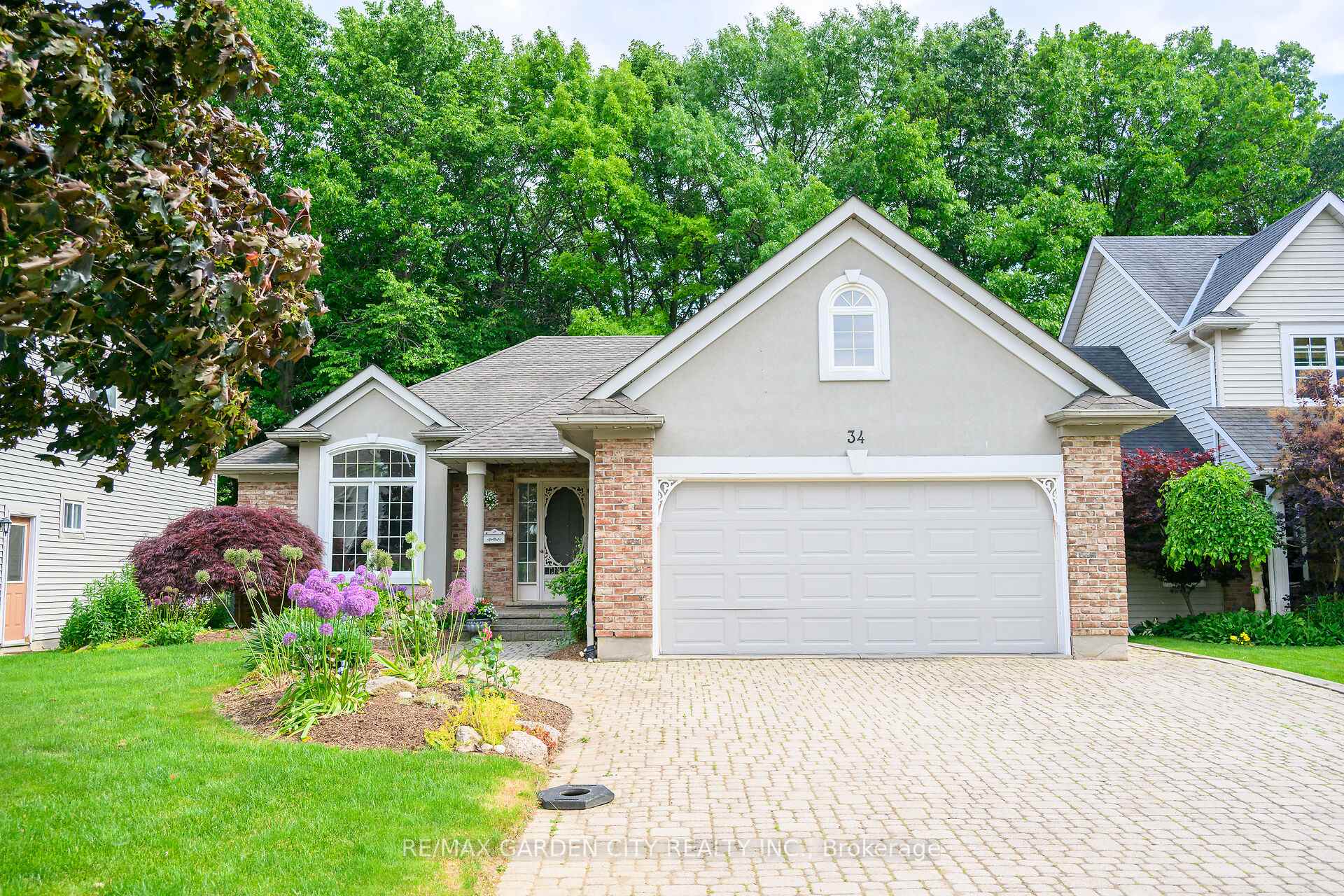 Photo 1 of 34 Timber Lane, St. Catharines, Lakeport — HOMEH