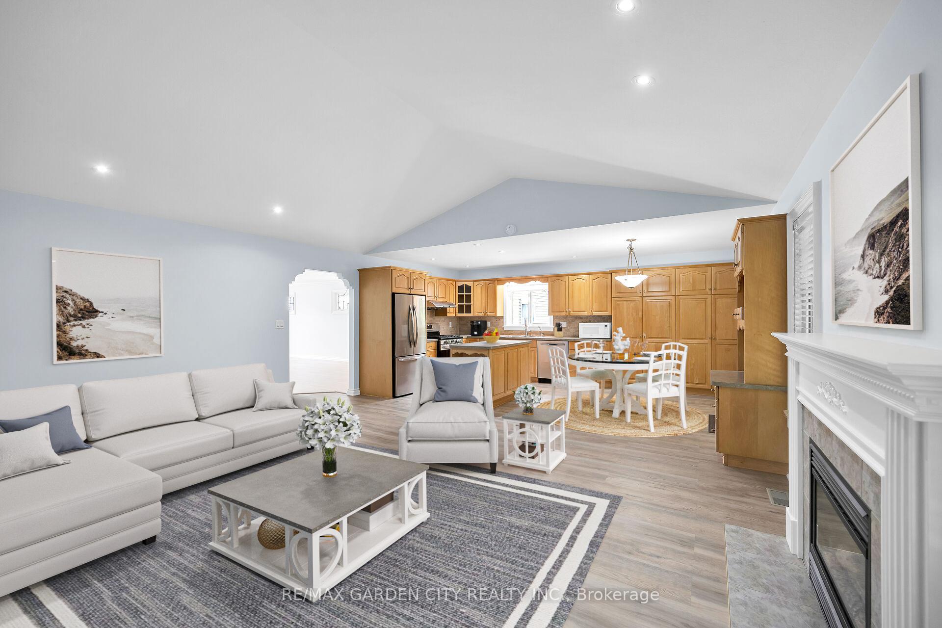 Photo 10 of 34 Timber Lane, St. Catharines, Lakeport — HOMEH