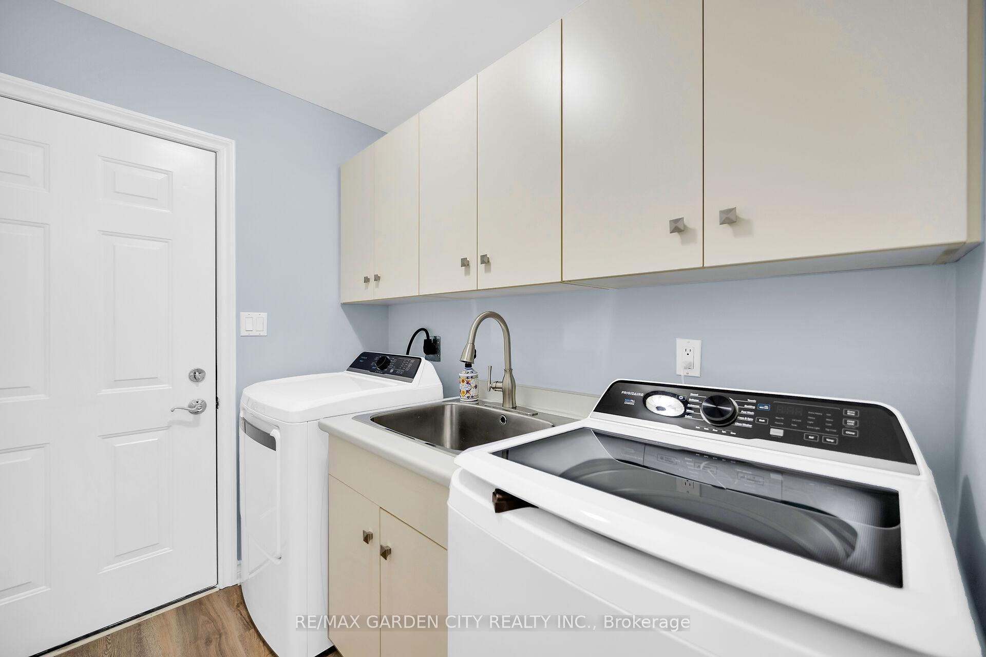 Photo 18 of 34 Timber Lane, St. Catharines, Lakeport — HOMEH