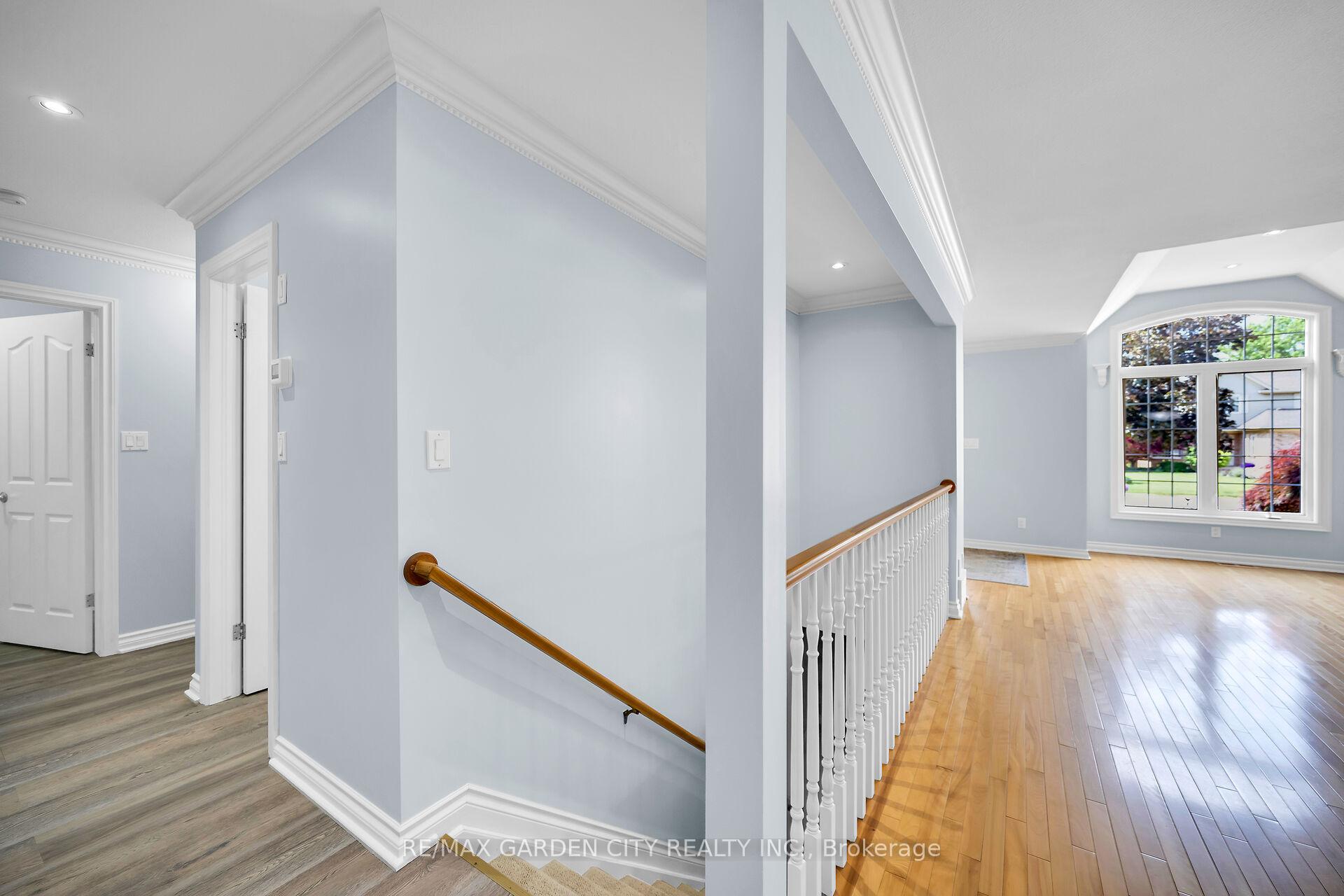 Photo 22 of 34 Timber Lane, St. Catharines, Lakeport — HOMEH