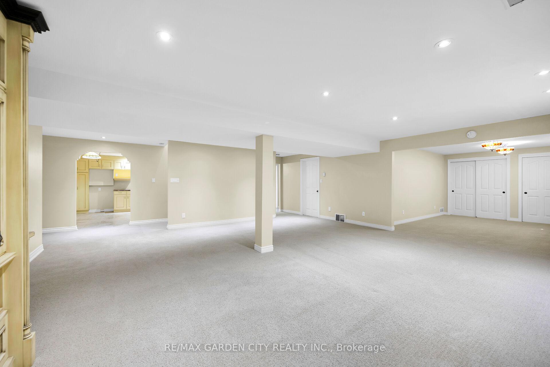 Photo 23 of 34 Timber Lane, St. Catharines, Lakeport — HOMEH