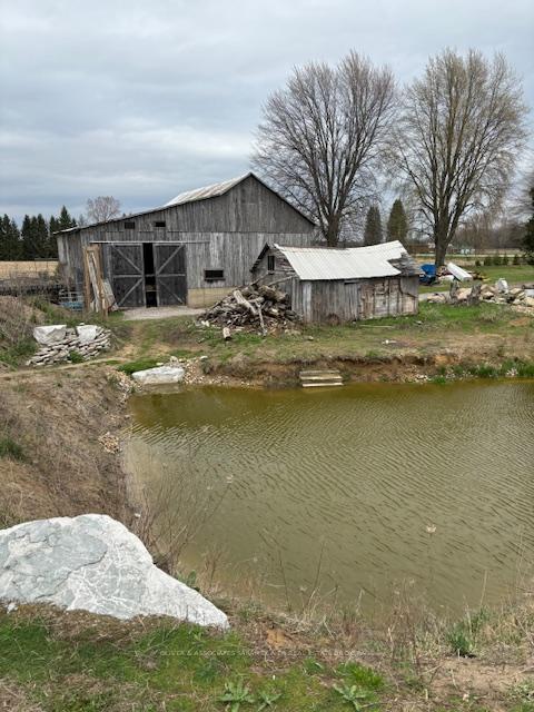 Photo 2 of 1075 Cairo Road, Dawn-Euphemia — HOMEH