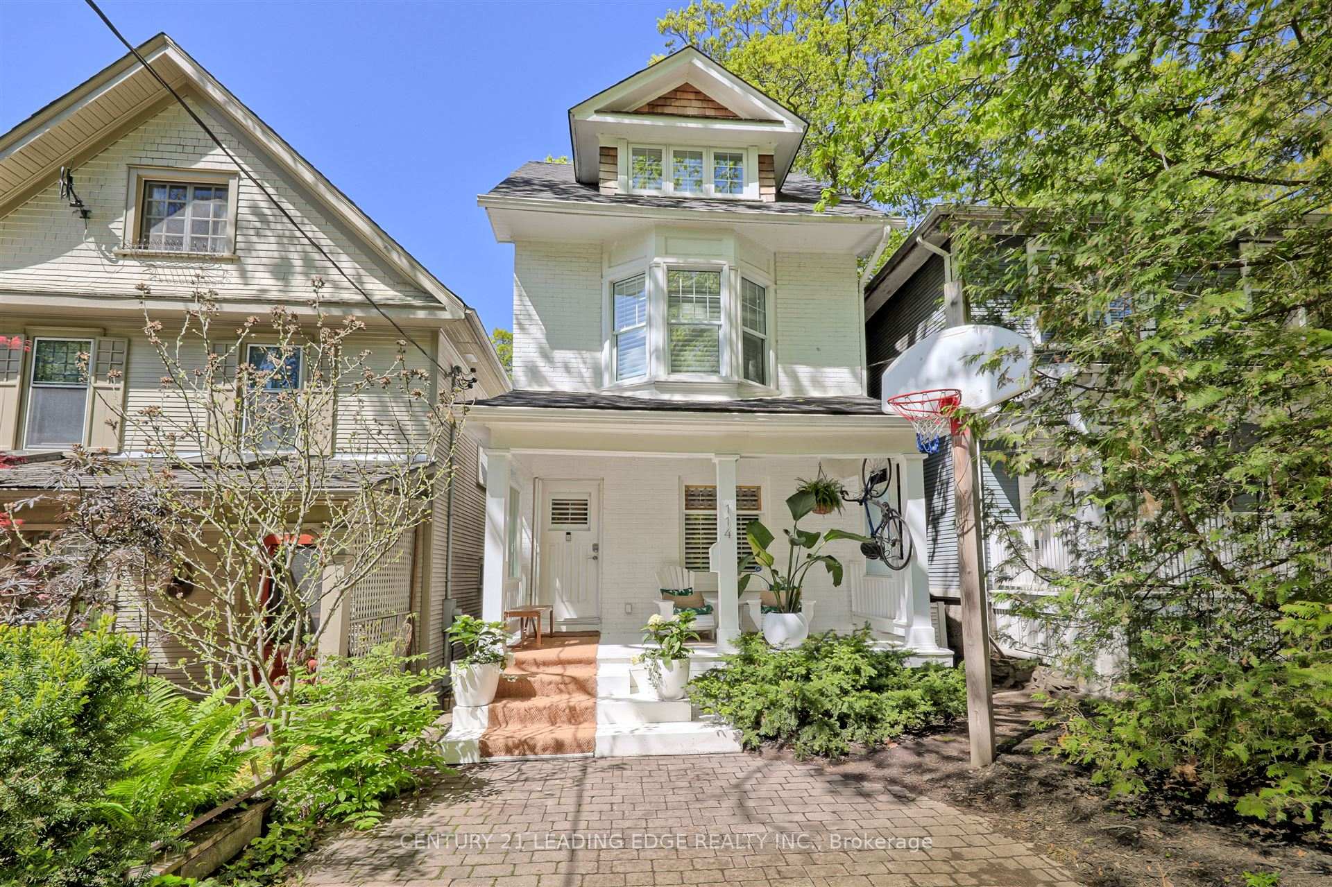 Photo 1 of 114 Silver Birch Avenue, Toronto, The Beaches — HOMEH