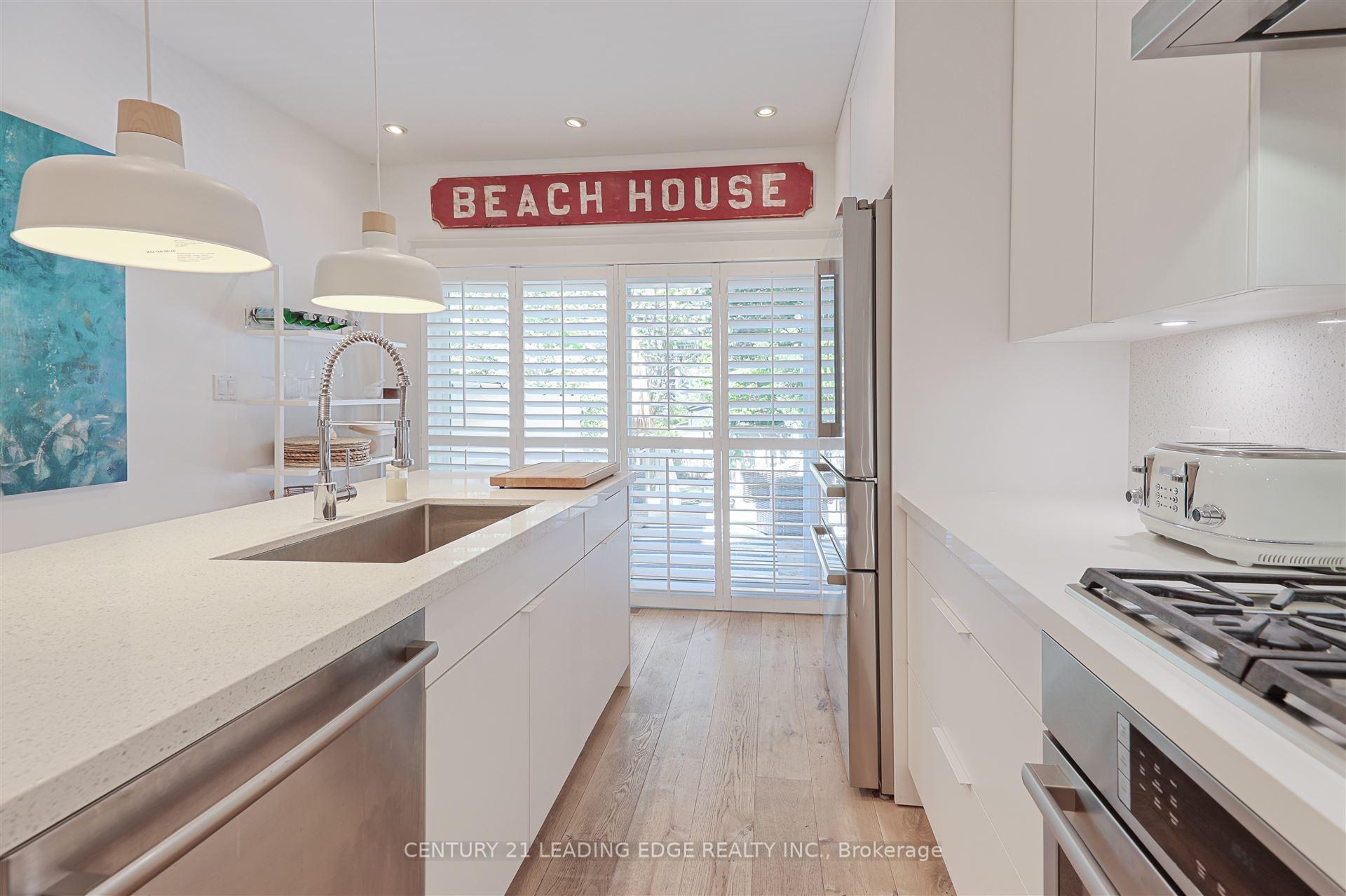 Photo 18 of 114 Silver Birch Avenue, Toronto, The Beaches — HOMEH