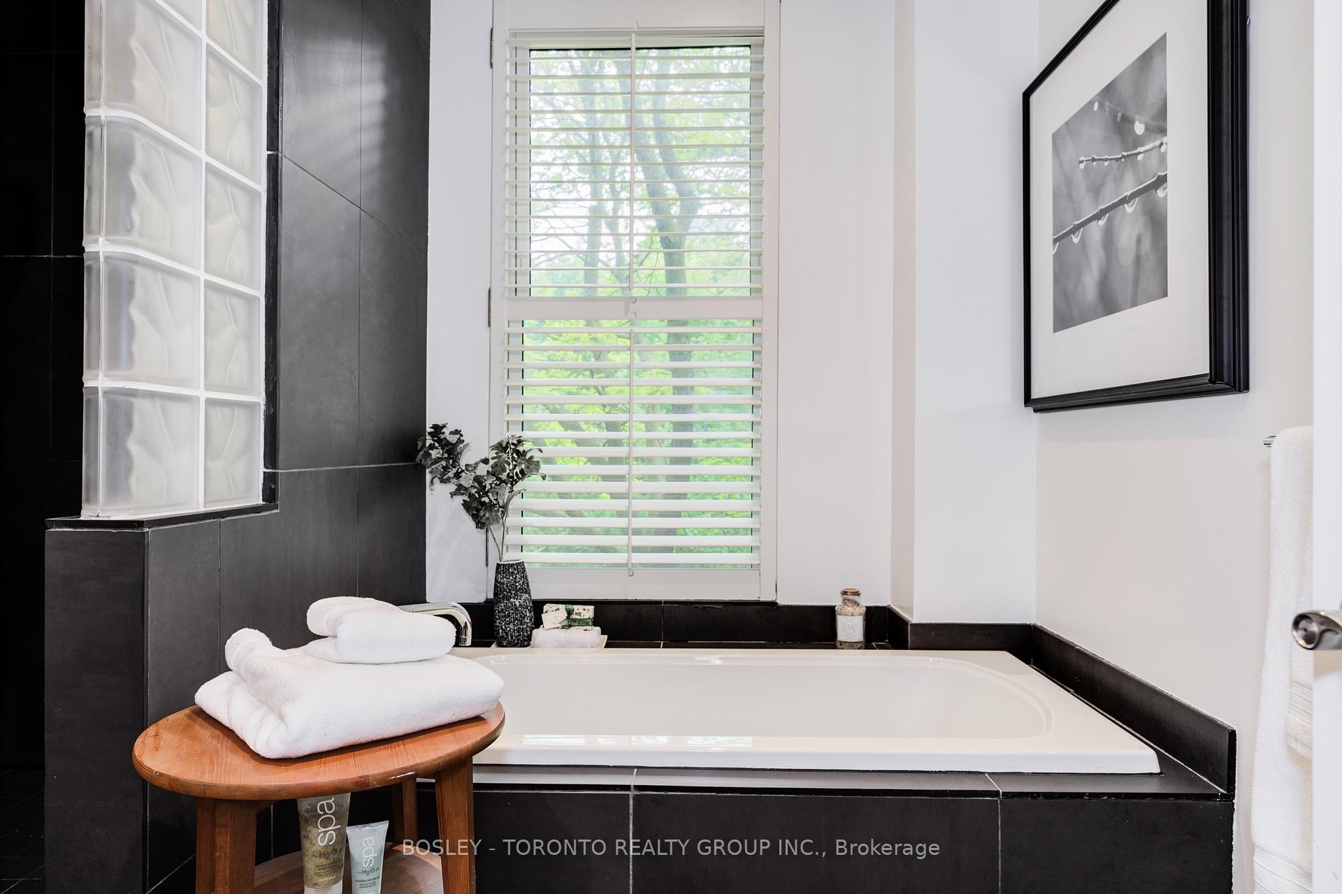 Photo 31 of 378 Rusholme Road, Toronto, Dufferin Grove — HOMEH