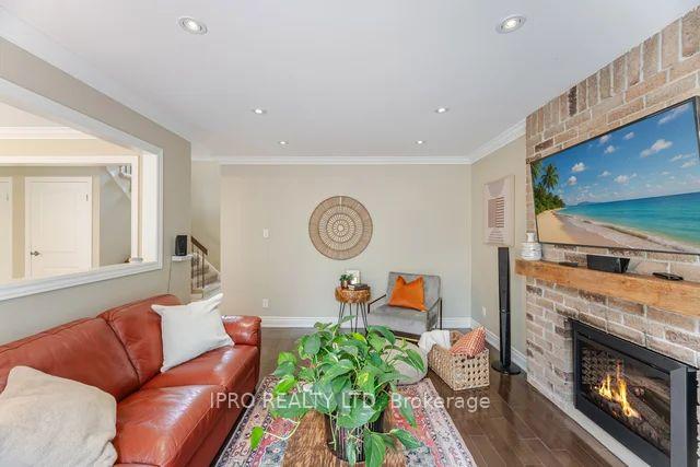 Photo 12 of 67 Mikado Crescent, Brampton, Central Park — HOMEH