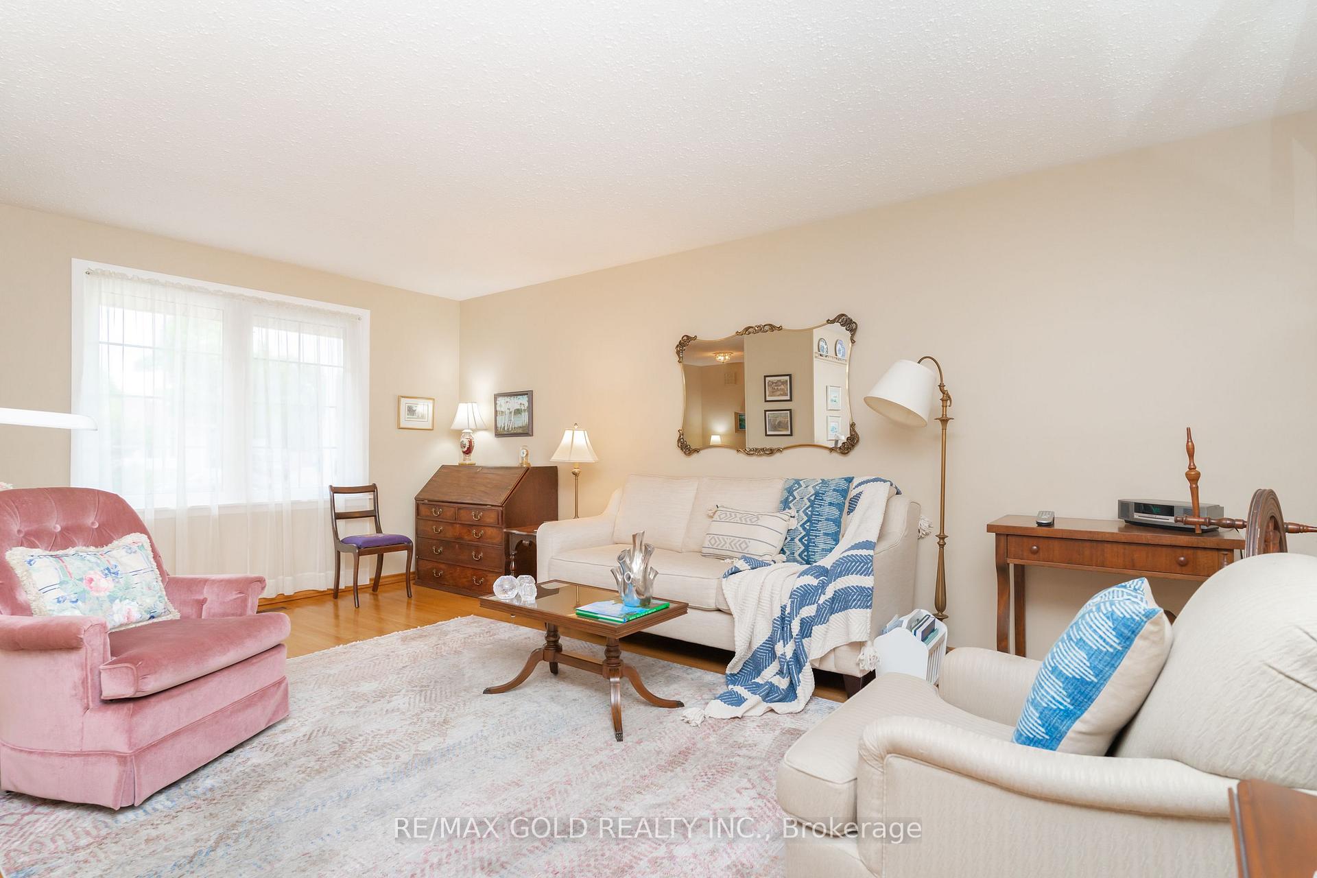 Photo 34 of 226 Avondale Boulevard, Brampton, Avondale — HOMEH